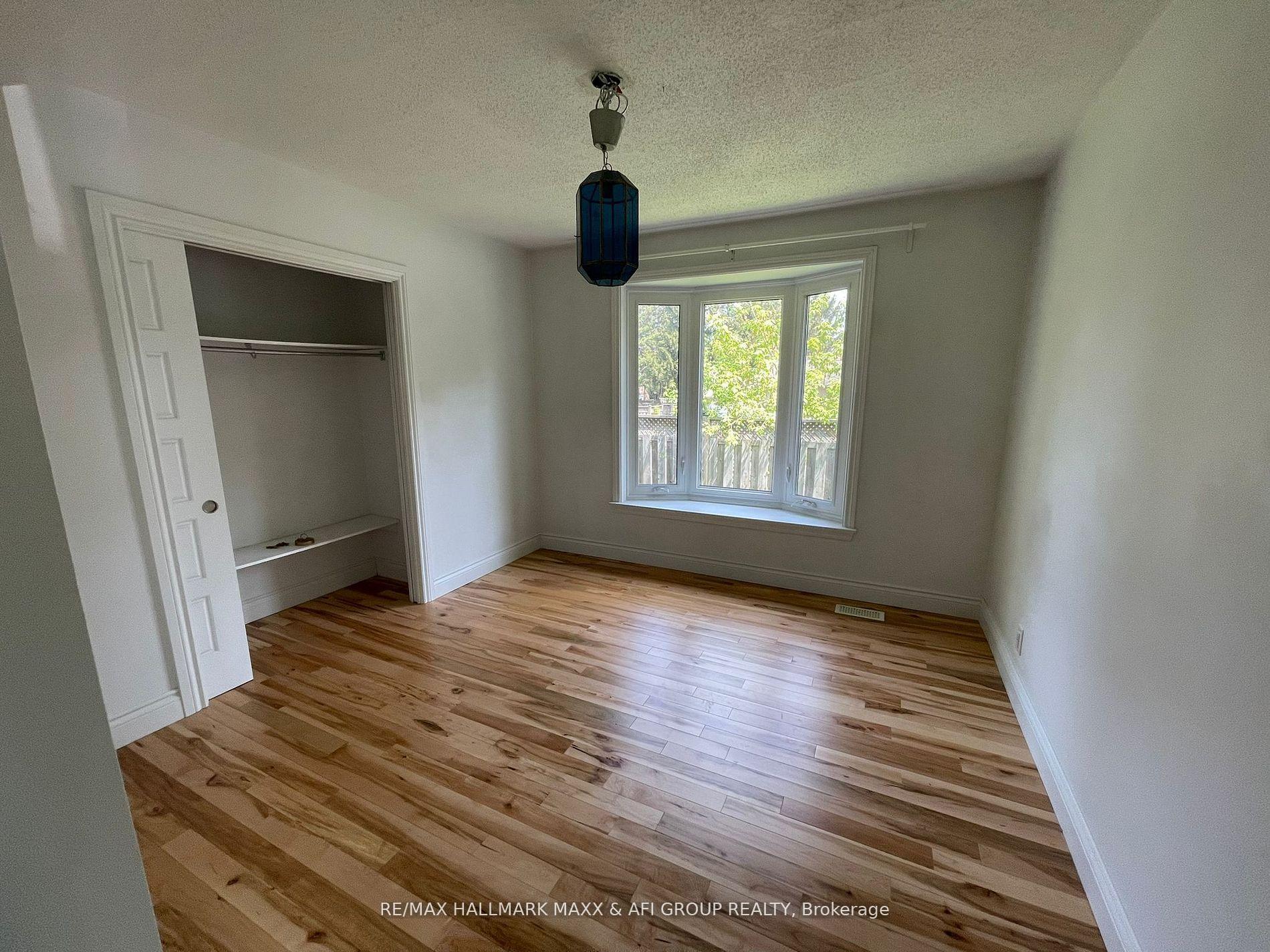 Photo 8 of Unit Main Fl, 92 Richardson Drive, Aurora, Aurora Highlands — HOMEH