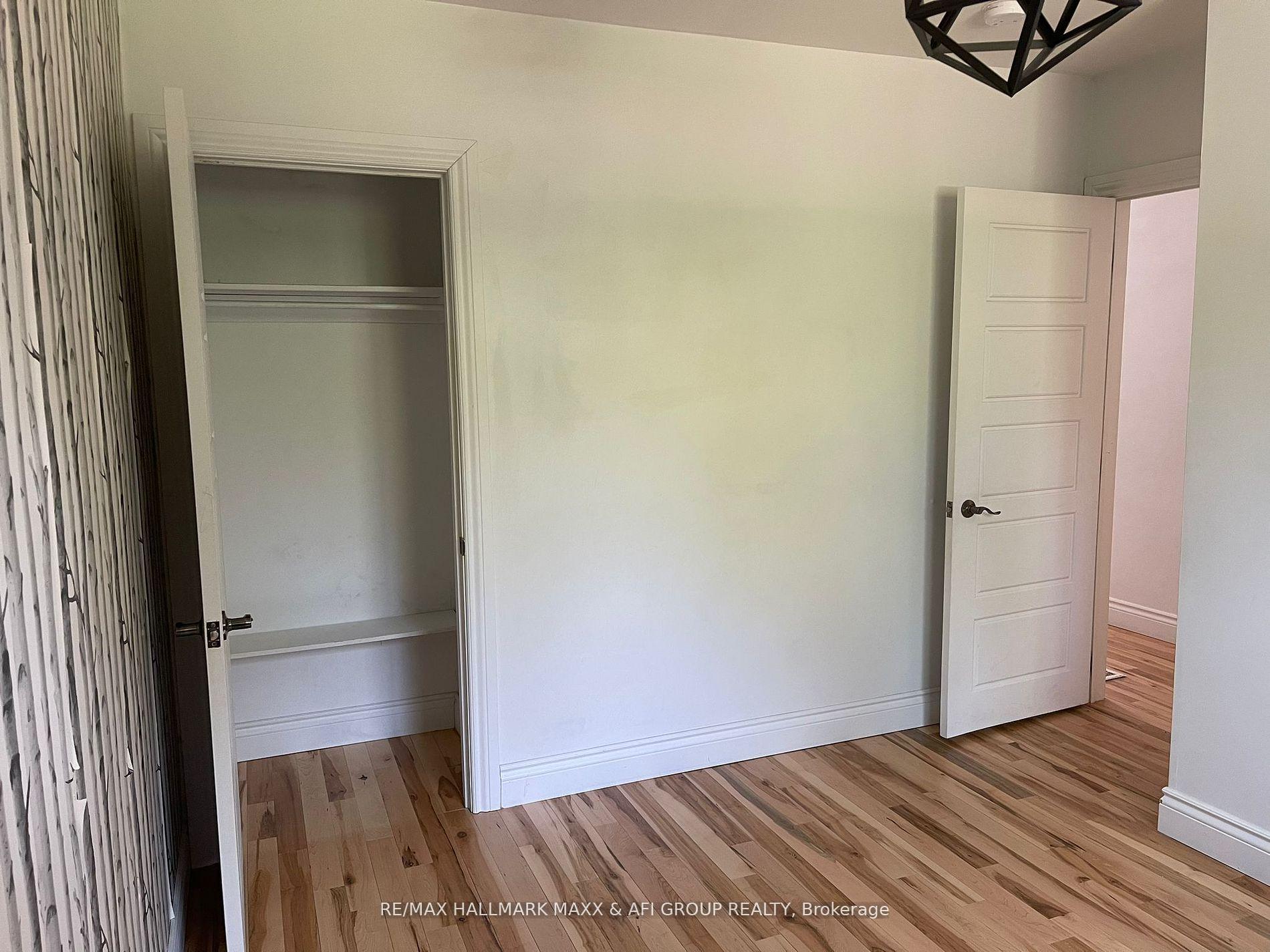 Photo 11 of Unit Main Fl, 92 Richardson Drive, Aurora, Aurora Highlands — HOMEH