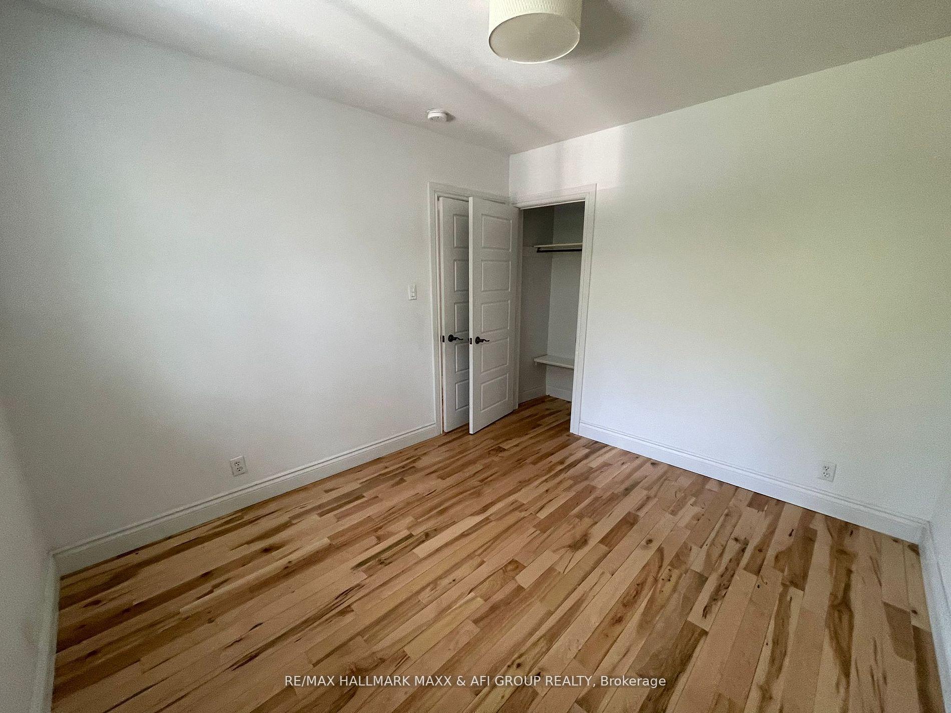 Photo 13 of Unit Main Fl, 92 Richardson Drive, Aurora, Aurora Highlands — HOMEH