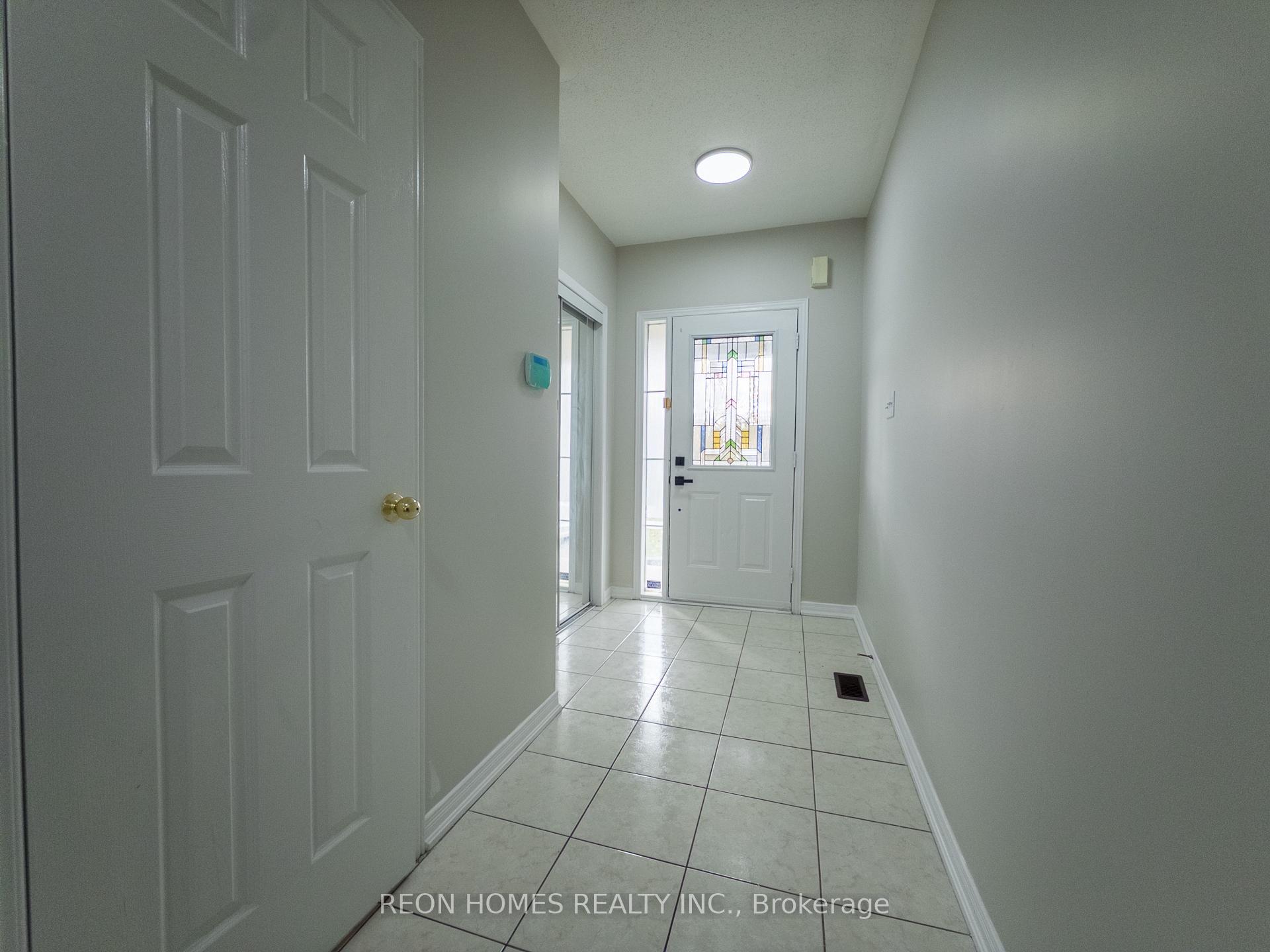 Photo 8 of 25 Hot Spring Road, Brampton, Sandringham-Wellington — HOMEH