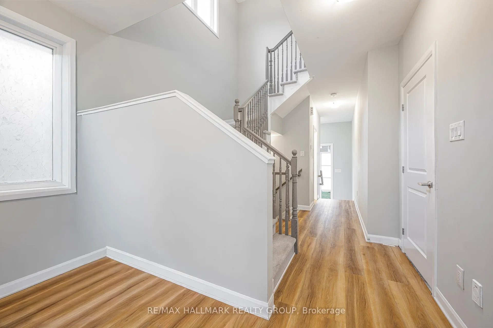 Photo 11 of 646 Hamsa Street, Ottawa, Barrhaven - Heritage Park — HOMEH