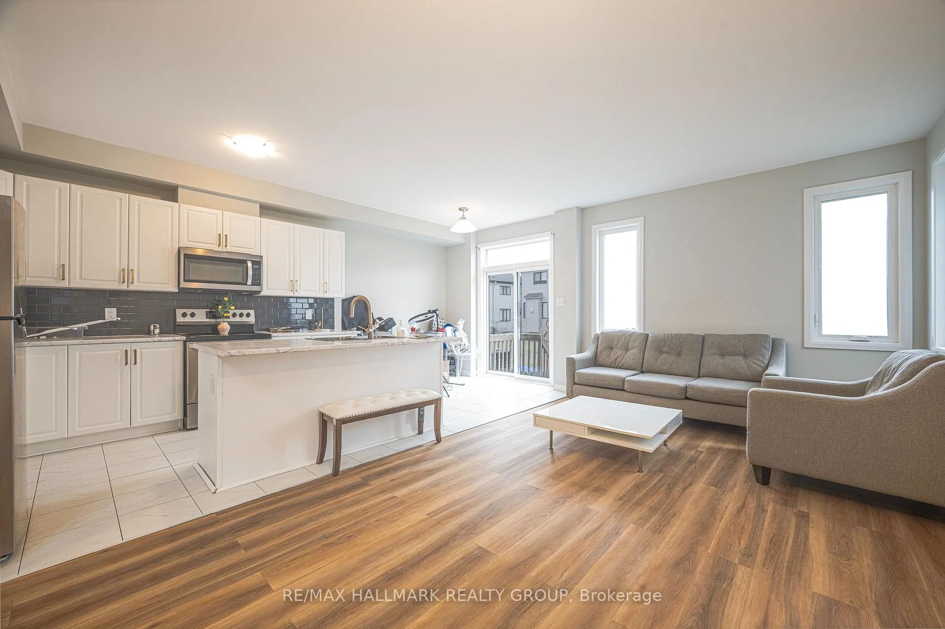 Photo 12 of 646 Hamsa Street, Ottawa, Barrhaven - Heritage Park — HOMEH