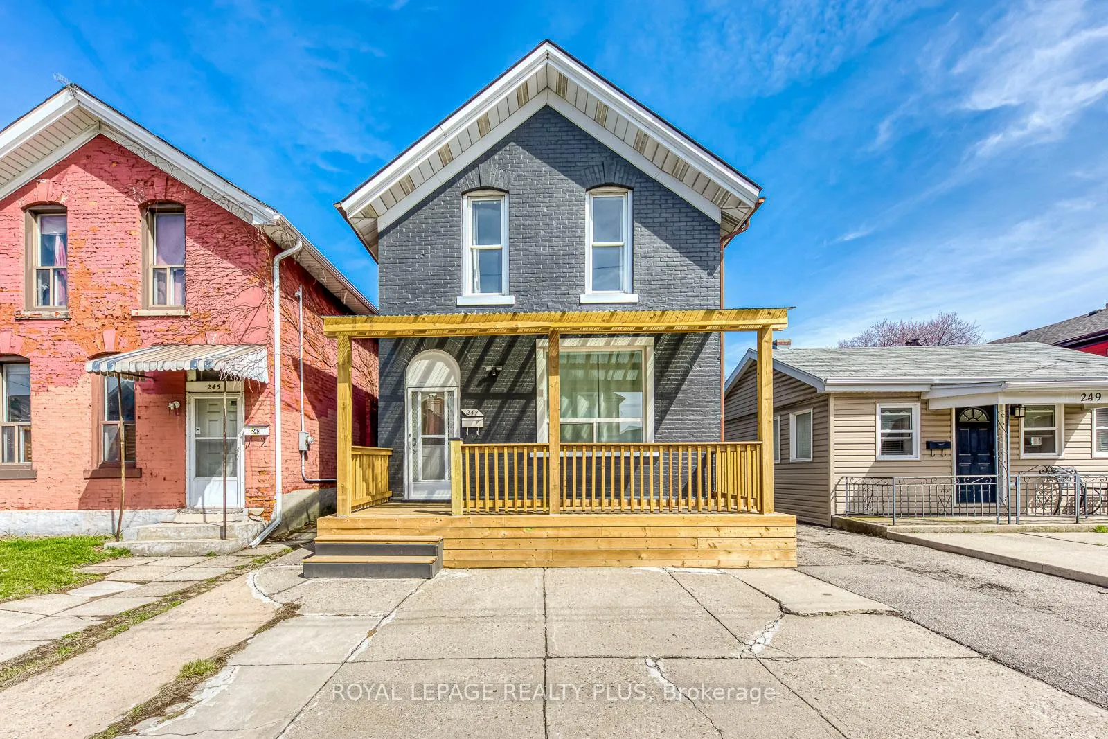 Front of 247 Robert Street
