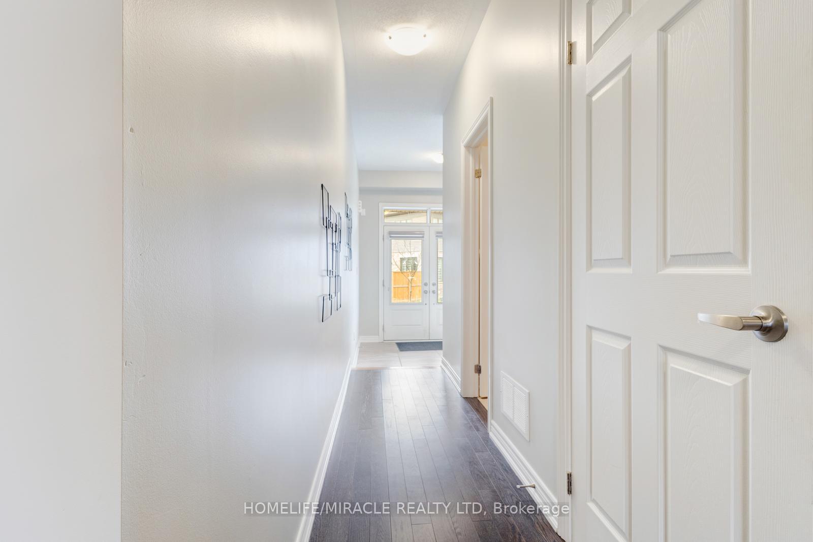 Photo 8 of Unit 54, 166 Deerpath Drive, Guelph, Willow West/Sugarbush/West Acres — HOMEH