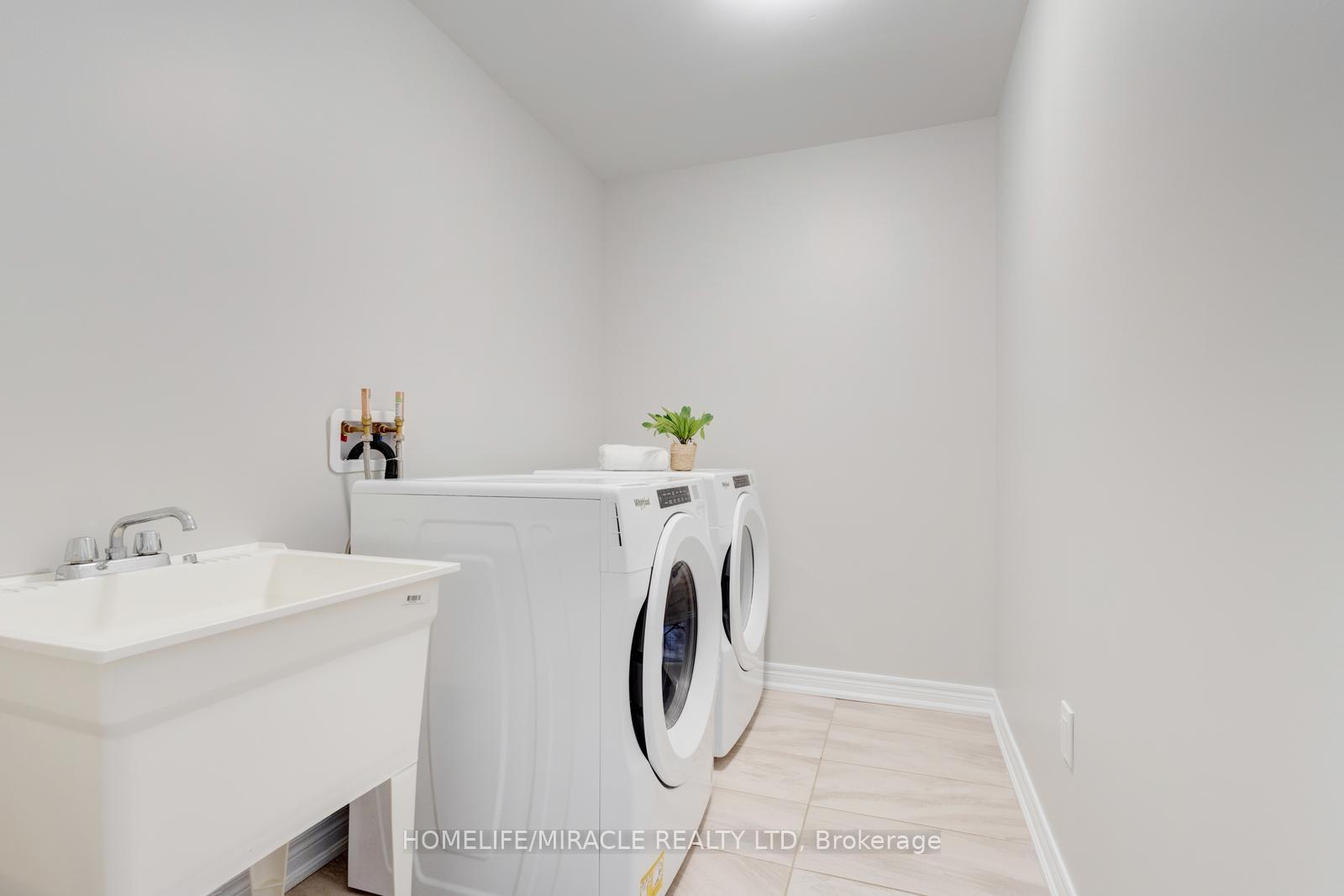 Photo 9 of Unit 54, 166 Deerpath Drive, Guelph, Willow West/Sugarbush/West Acres — HOMEH