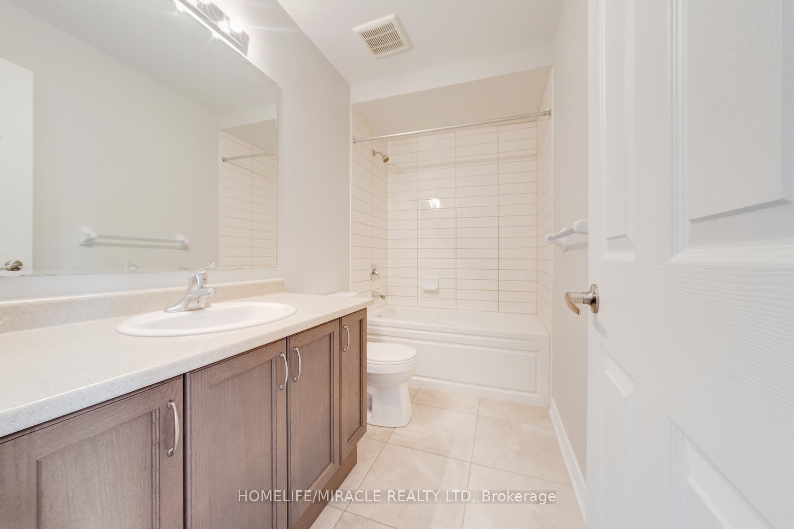Photo 33 of Unit 54, 166 Deerpath Drive, Guelph, Willow West/Sugarbush/West Acres — HOMEH