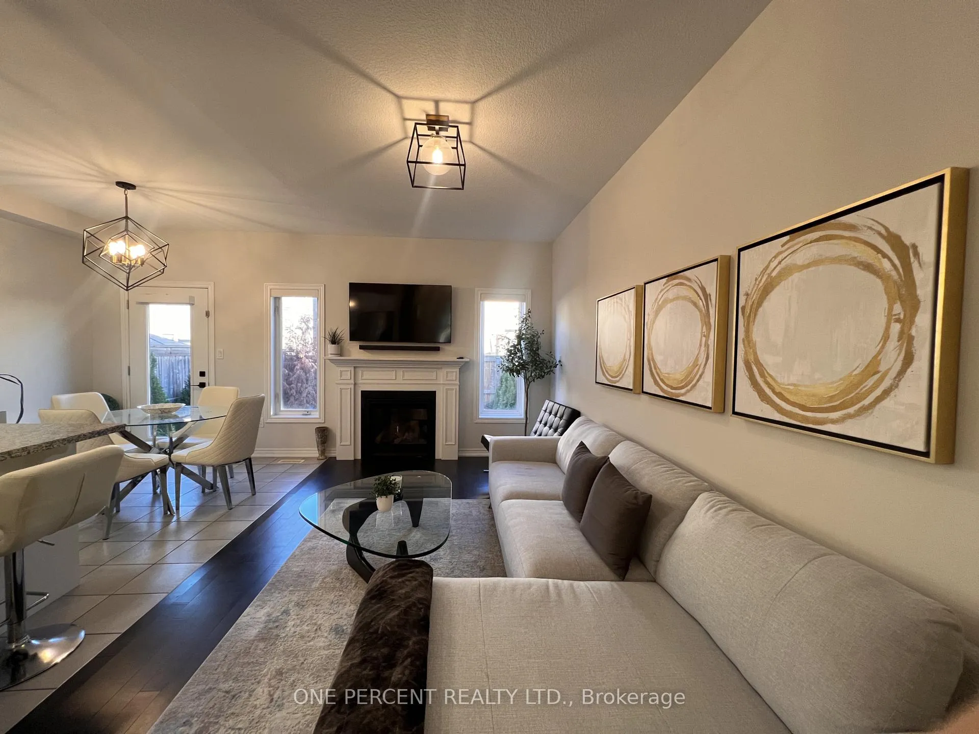 Photo 8 of 1165 West 5th Street, Hamilton, Mewburn — HOMEH