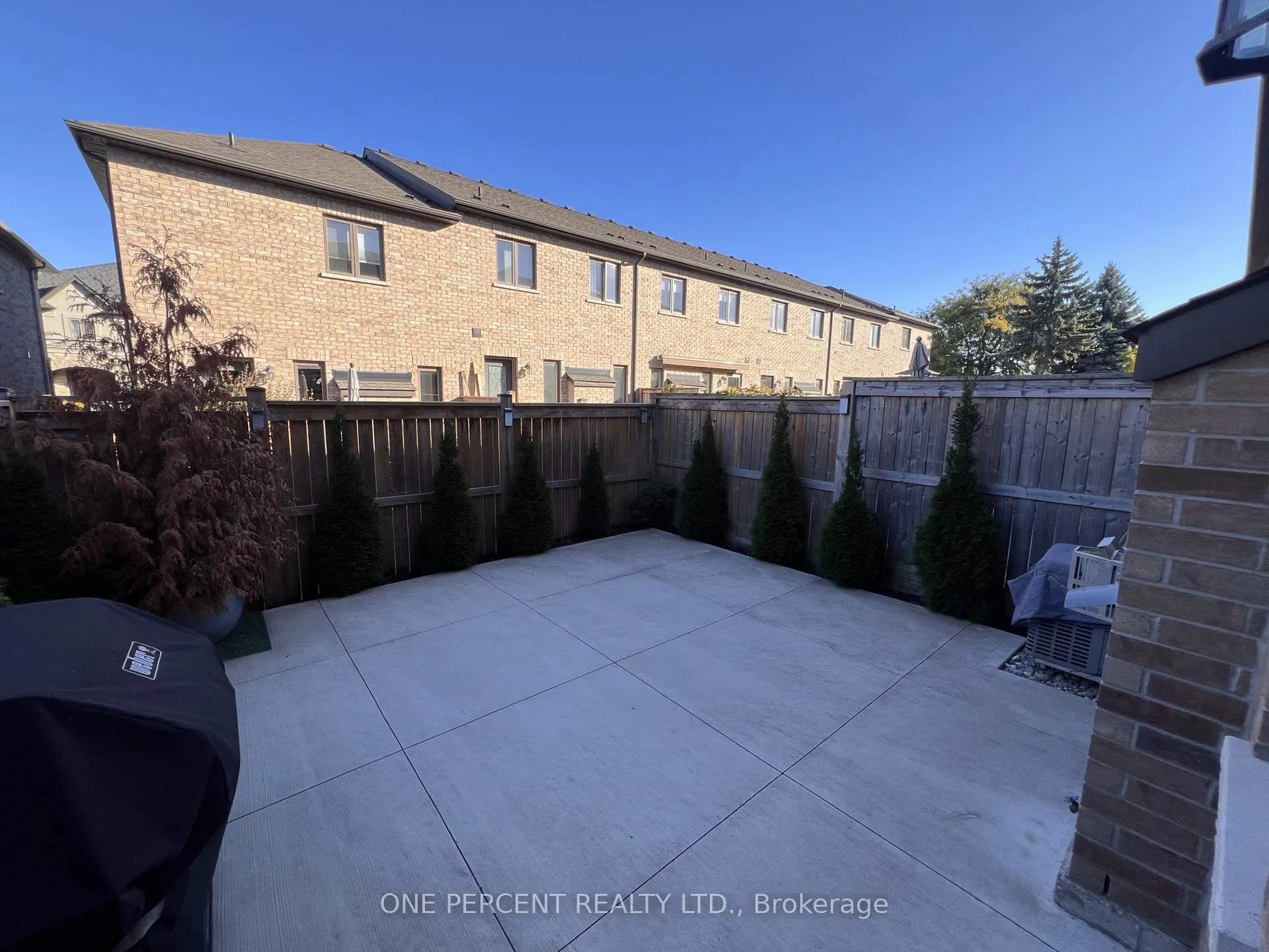 Photo 12 of 1165 West 5th Street, Hamilton, Mewburn — HOMEH