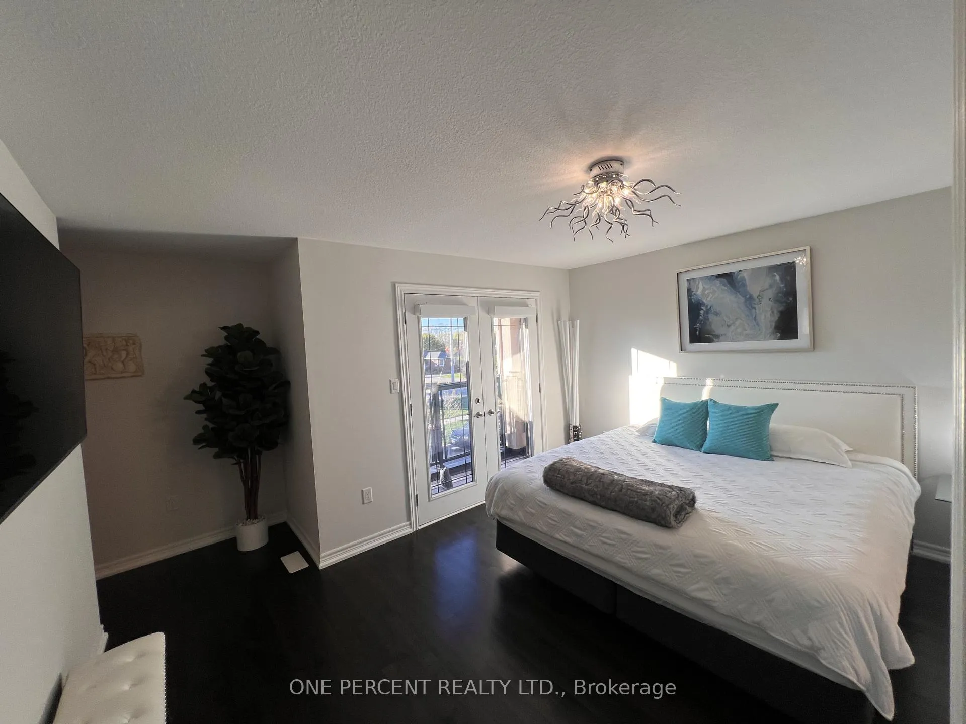 Photo 21 of 1165 West 5th Street, Hamilton, Mewburn — HOMEH