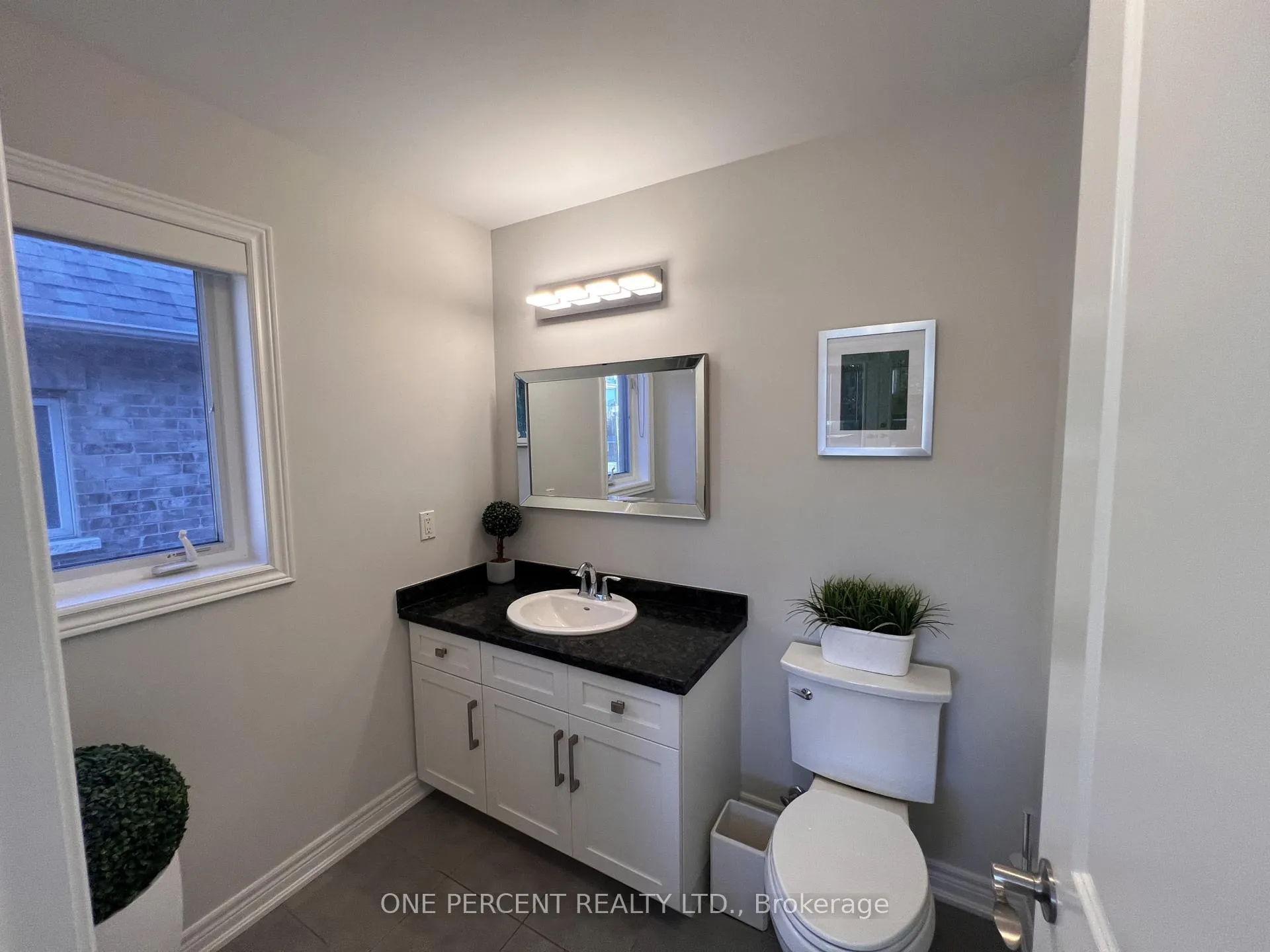 Photo 23 of 1165 West 5th Street, Hamilton, Mewburn — HOMEH
