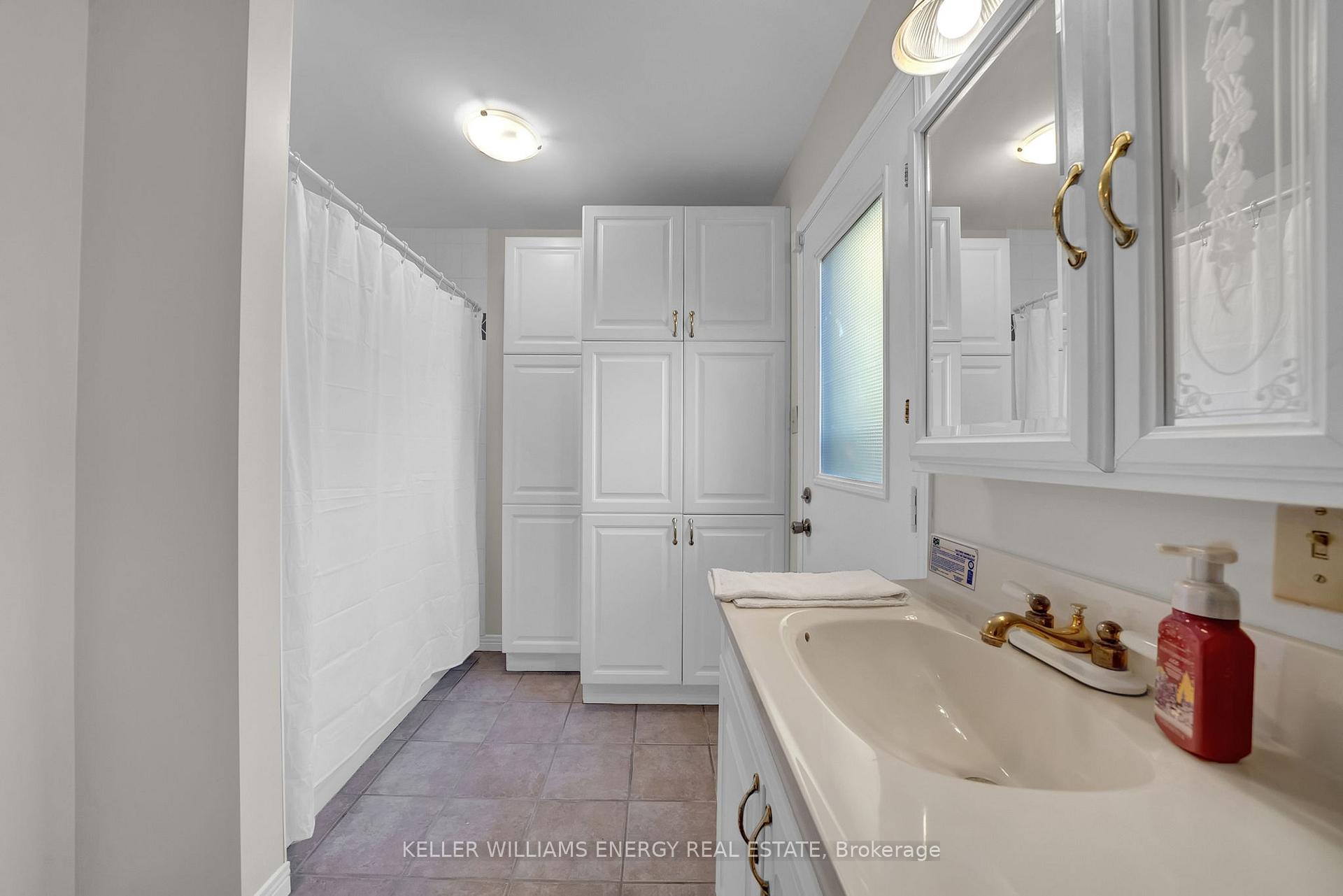 Photo 4 of 66 Rotherglen Road S, Ajax, Central West — HOMEH