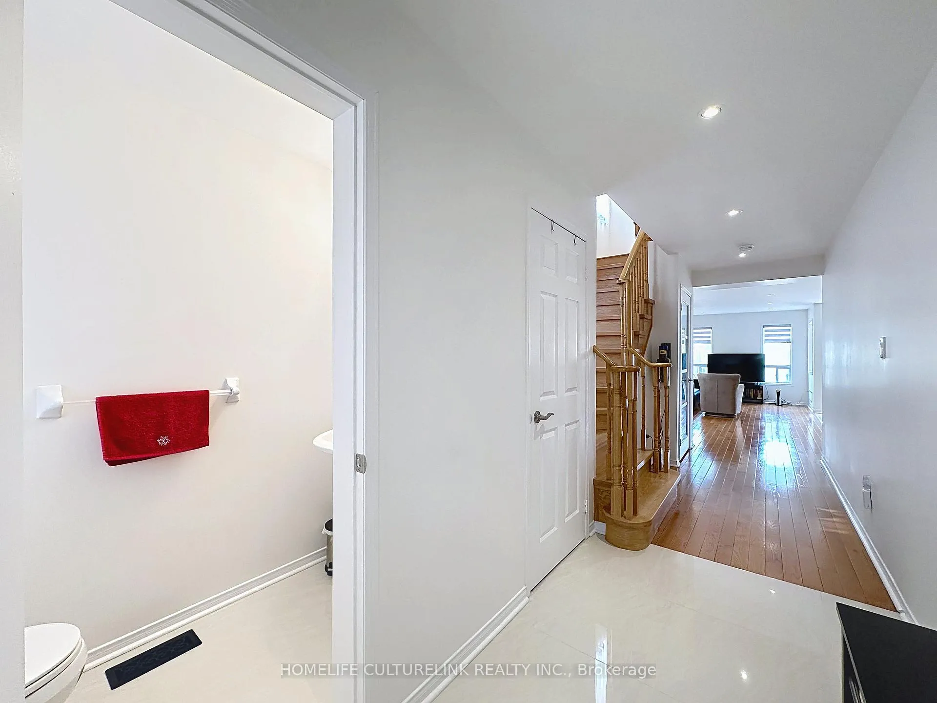 Photo 5 of 20 Anita Drive W, Markham, Village Green-South Unionville — HOMEH