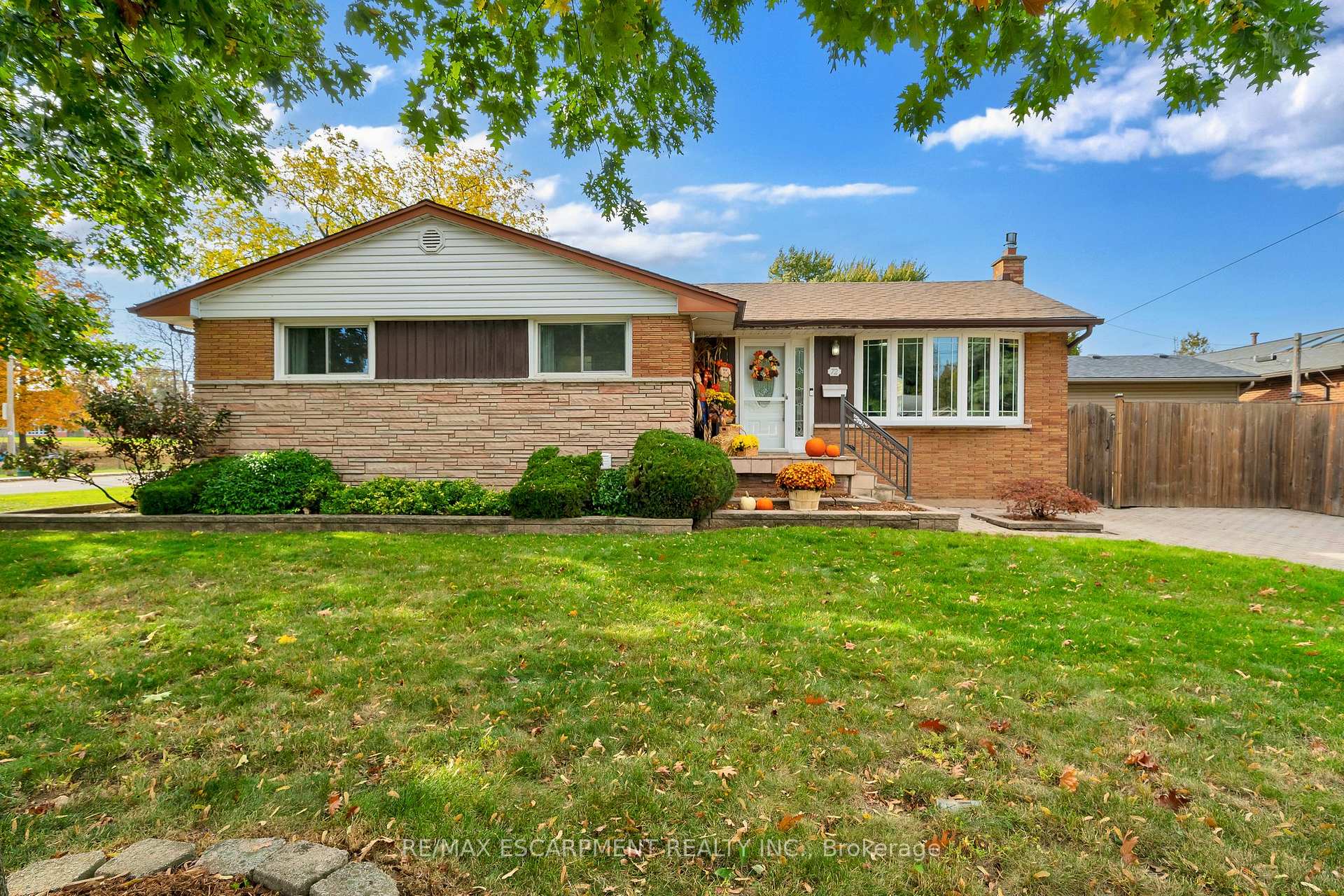 Photo 1 of 72 West 25TH Street, Hamilton, Westcliffe — HOMEH