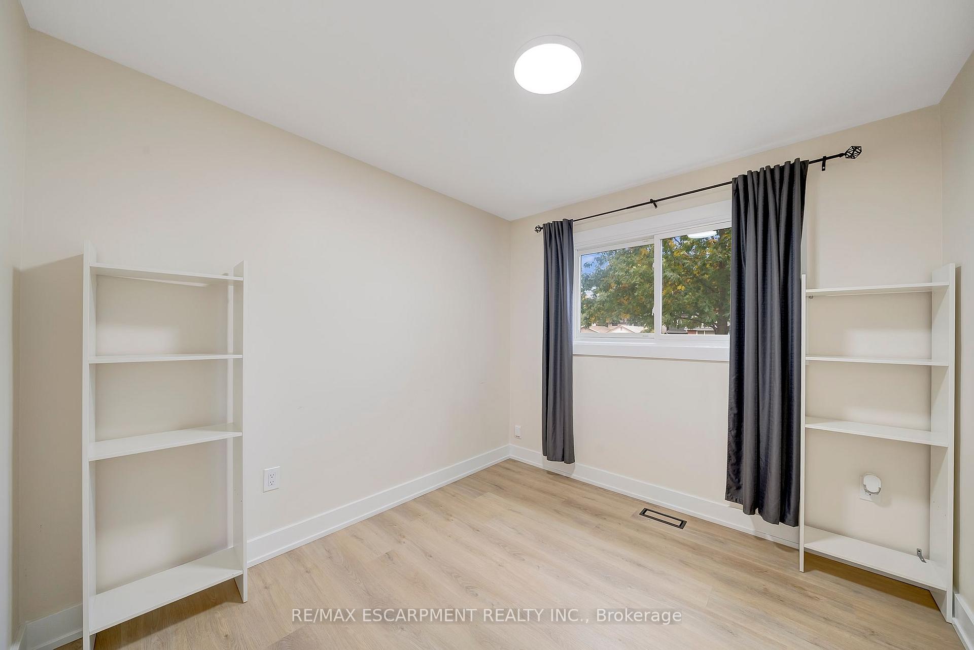 Photo 14 of 72 West 25TH Street, Hamilton, Westcliffe — HOMEH