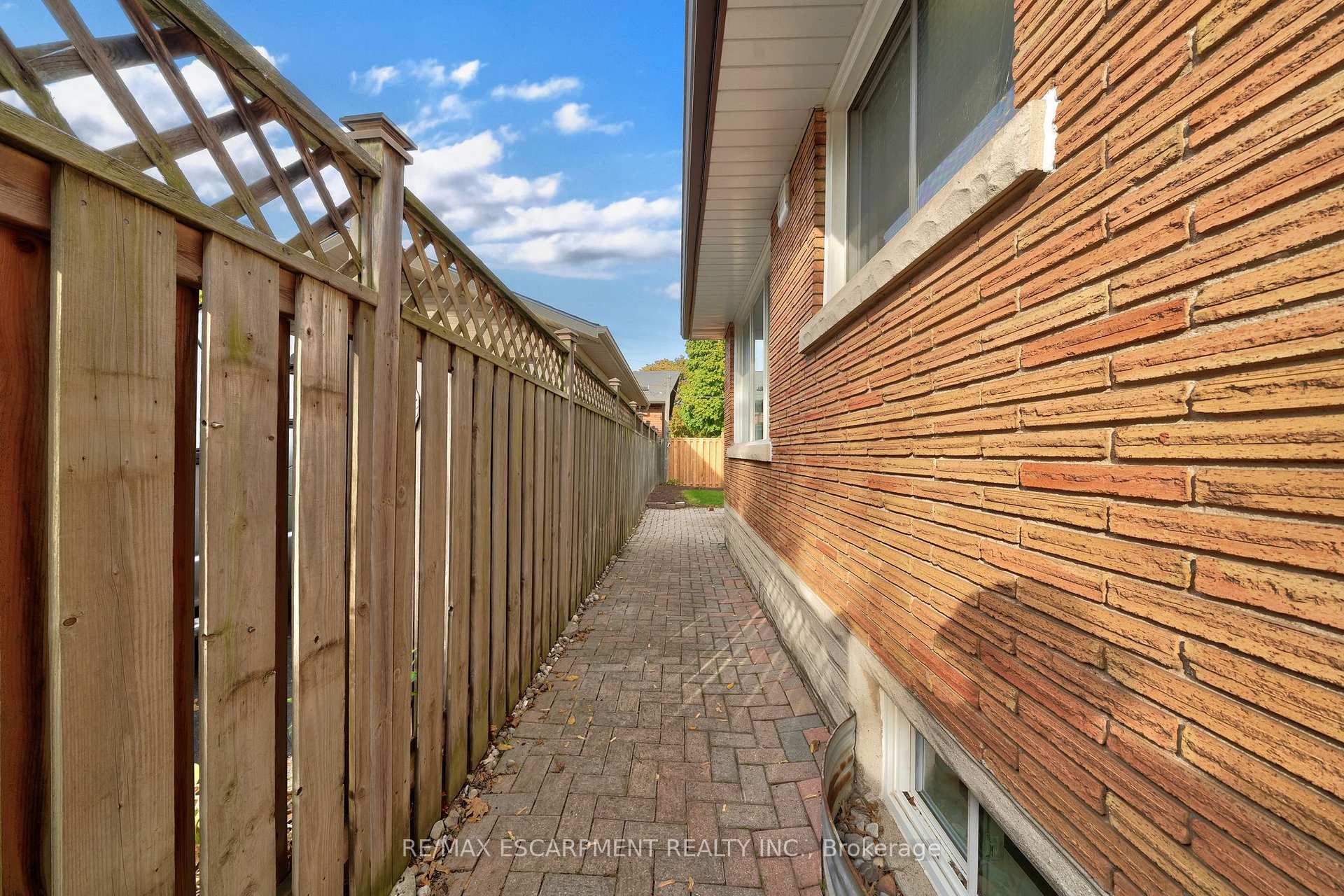 Photo 28 of 72 West 25TH Street, Hamilton, Westcliffe — HOMEH
