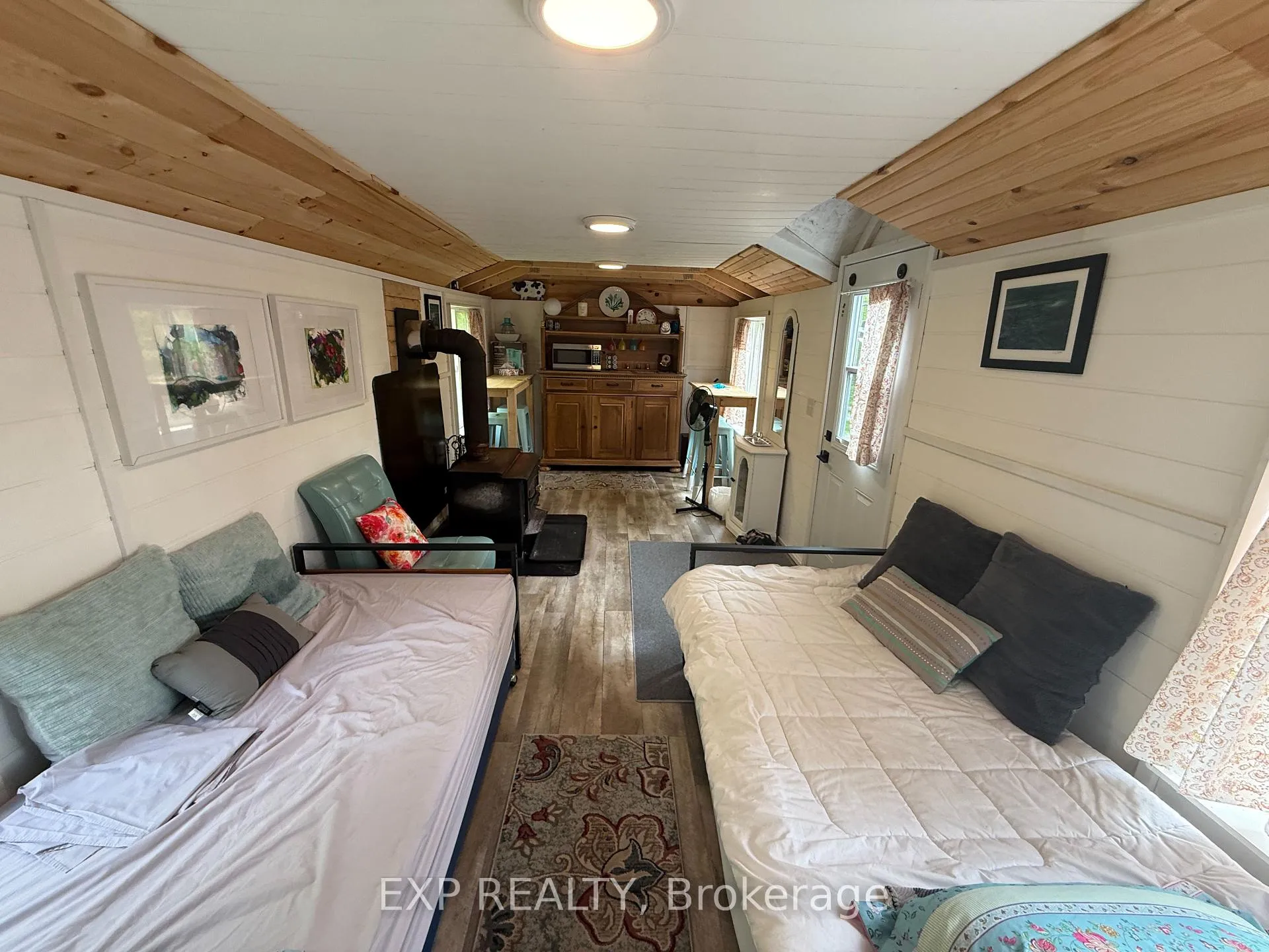 Photo 8 of 1077 Polar Bear Lane, Frontenac, Frontenac Centre — HOMEH