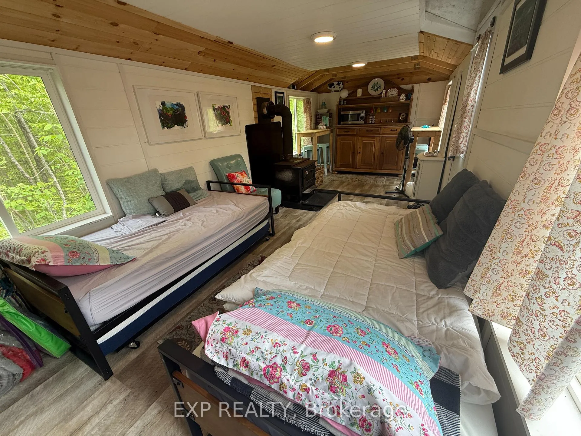 Photo 9 of 1077 Polar Bear Lane, Frontenac, Frontenac Centre — HOMEH