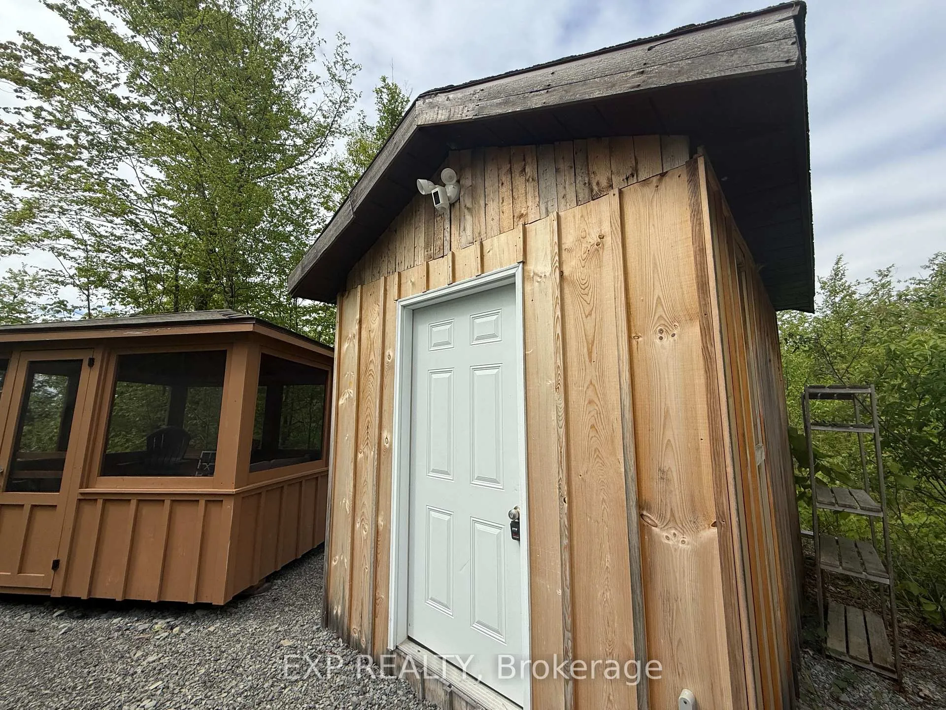 Photo 11 of 1077 Polar Bear Lane, Frontenac, Frontenac Centre — HOMEH