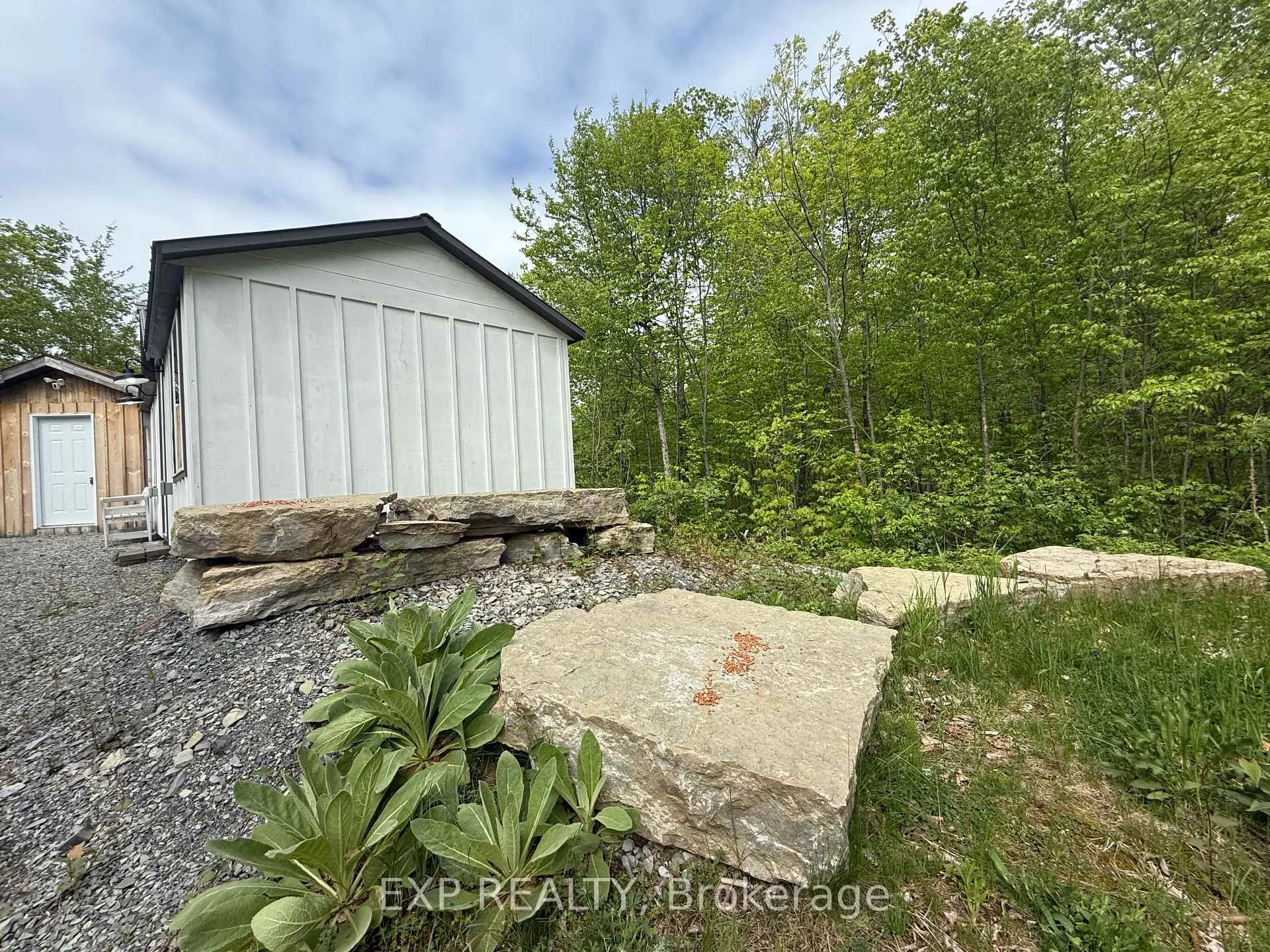 Photo 14 of 1077 Polar Bear Lane, Frontenac, Frontenac Centre — HOMEH