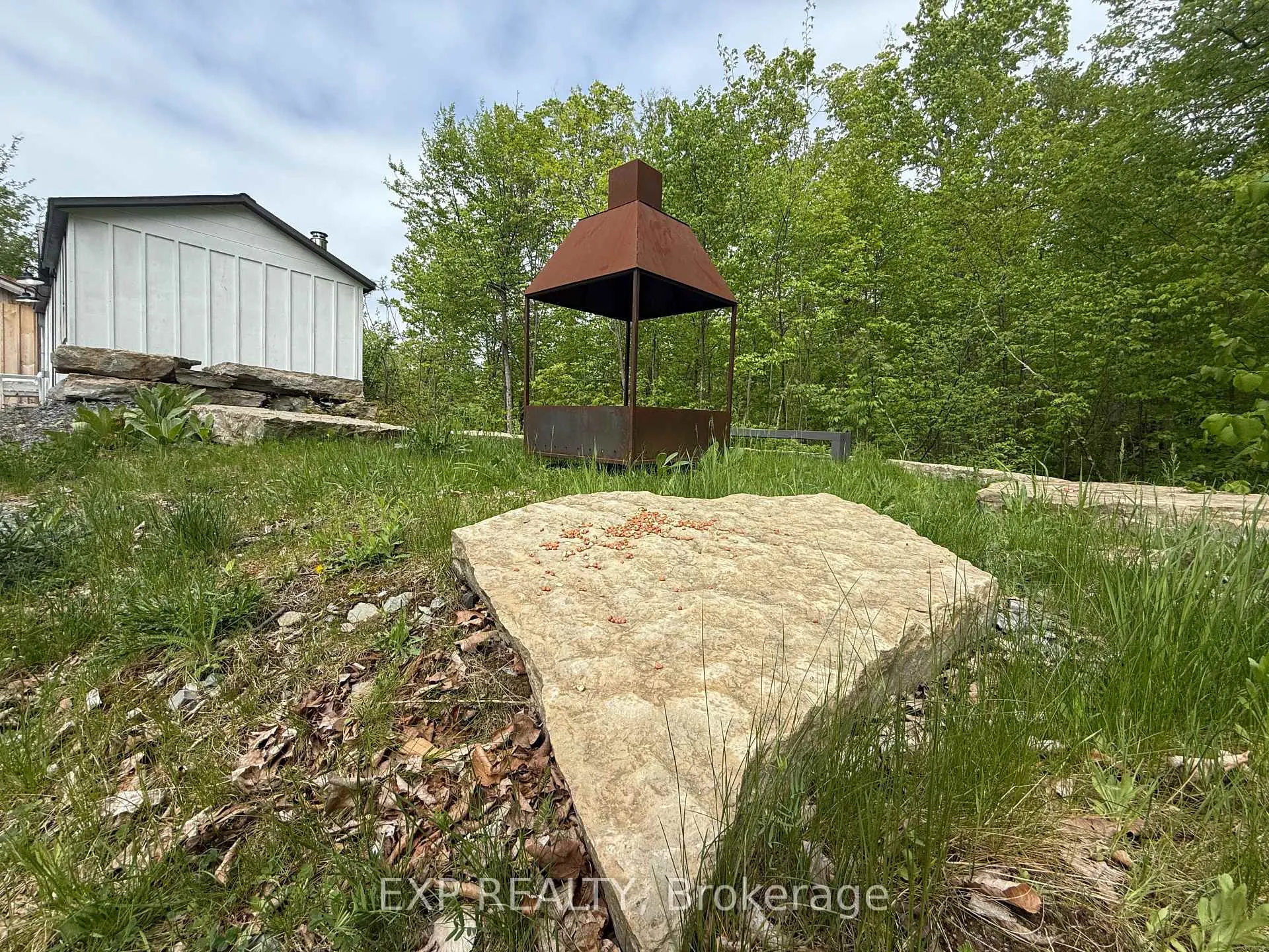 Photo 15 of 1077 Polar Bear Lane, Frontenac, Frontenac Centre — HOMEH
