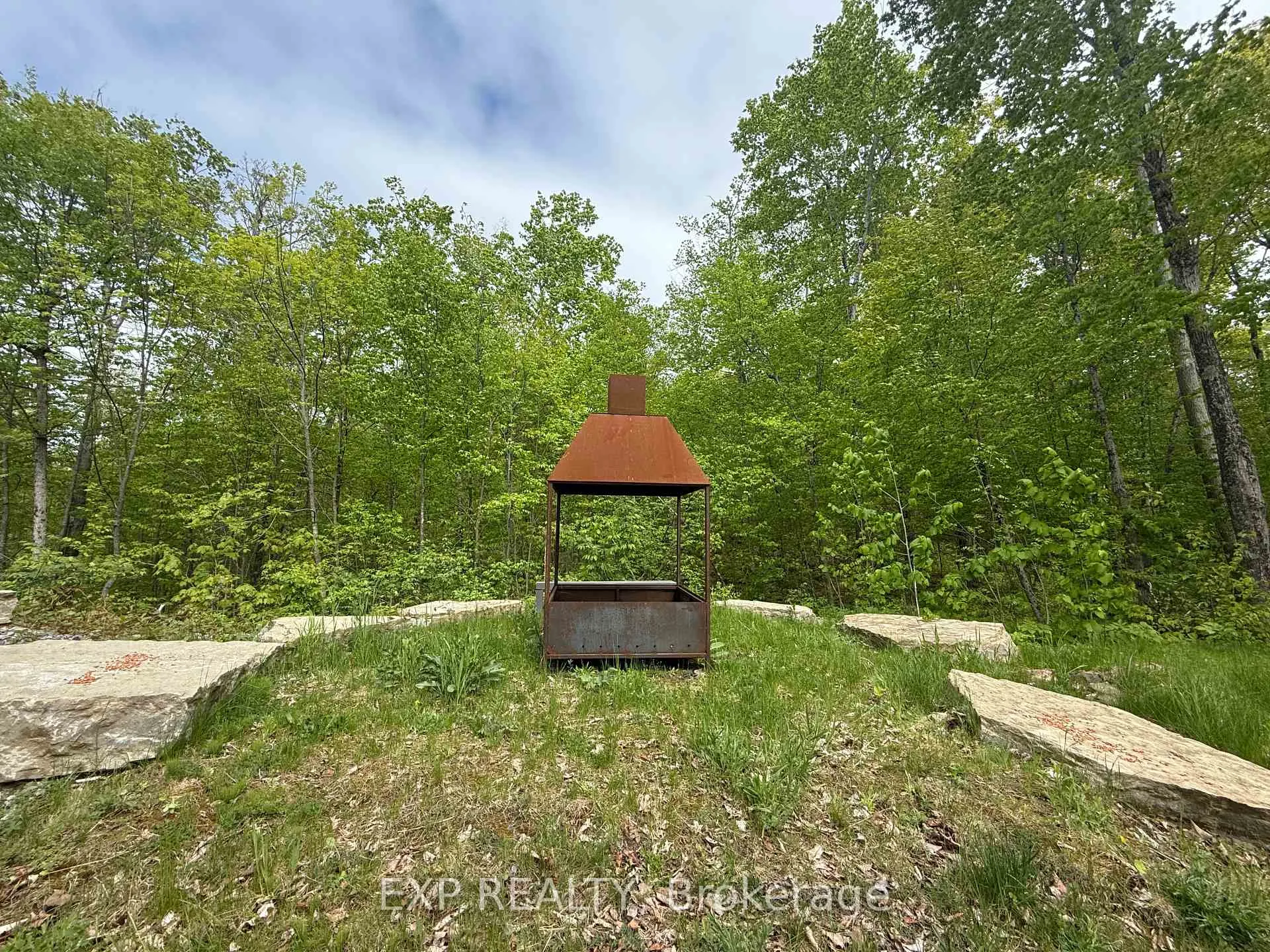 Photo 17 of 1077 Polar Bear Lane, Frontenac, Frontenac Centre — HOMEH