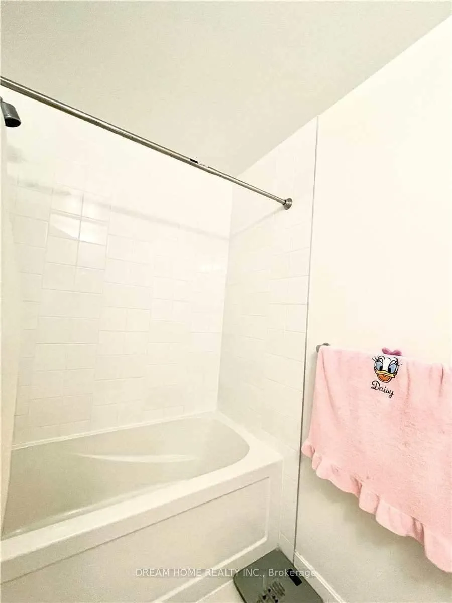 Photo 8 of Unit 904, 52 Forest Manor Road, North York, Henry Farm — HOMEH