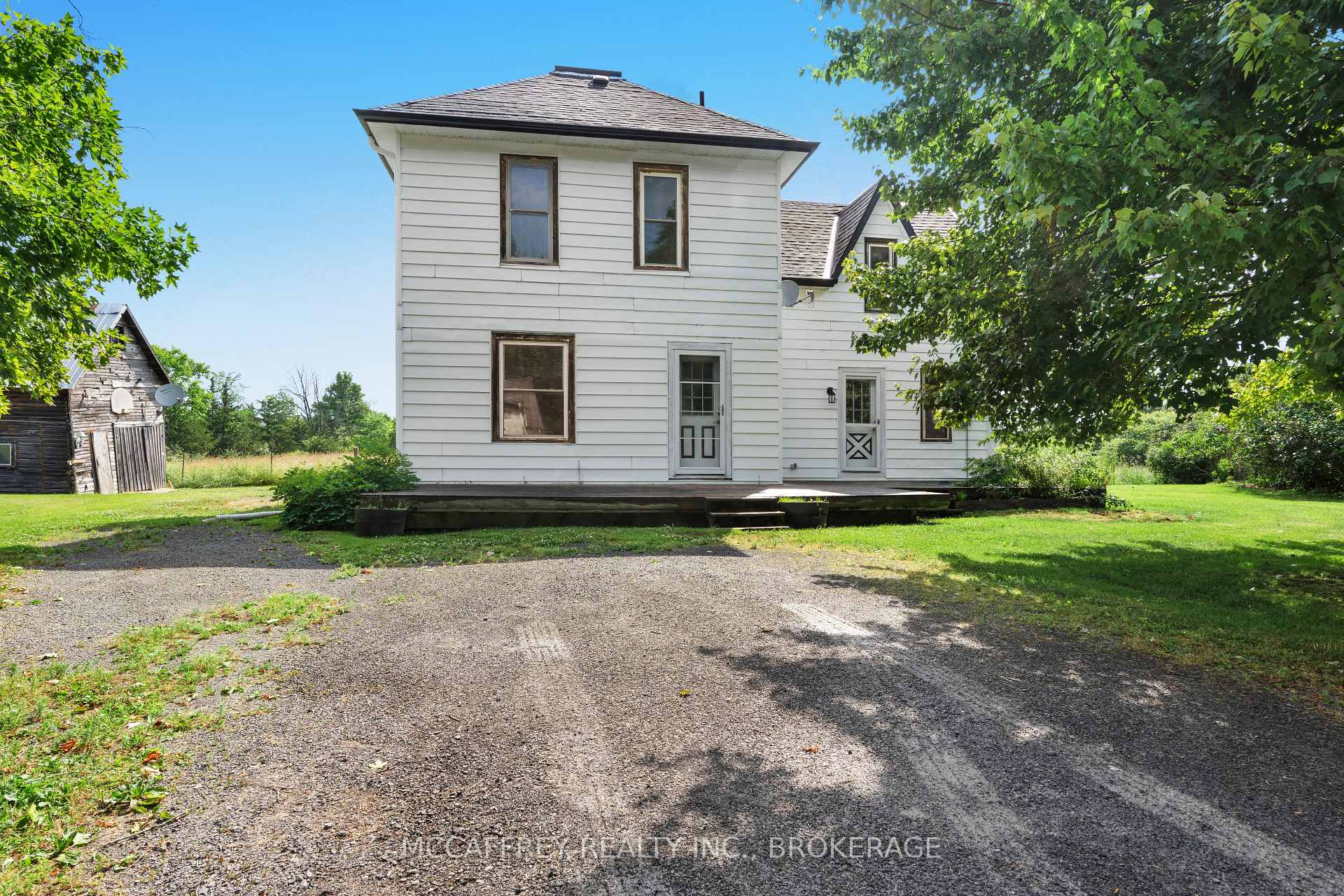 Front of 338 Burridge Road E