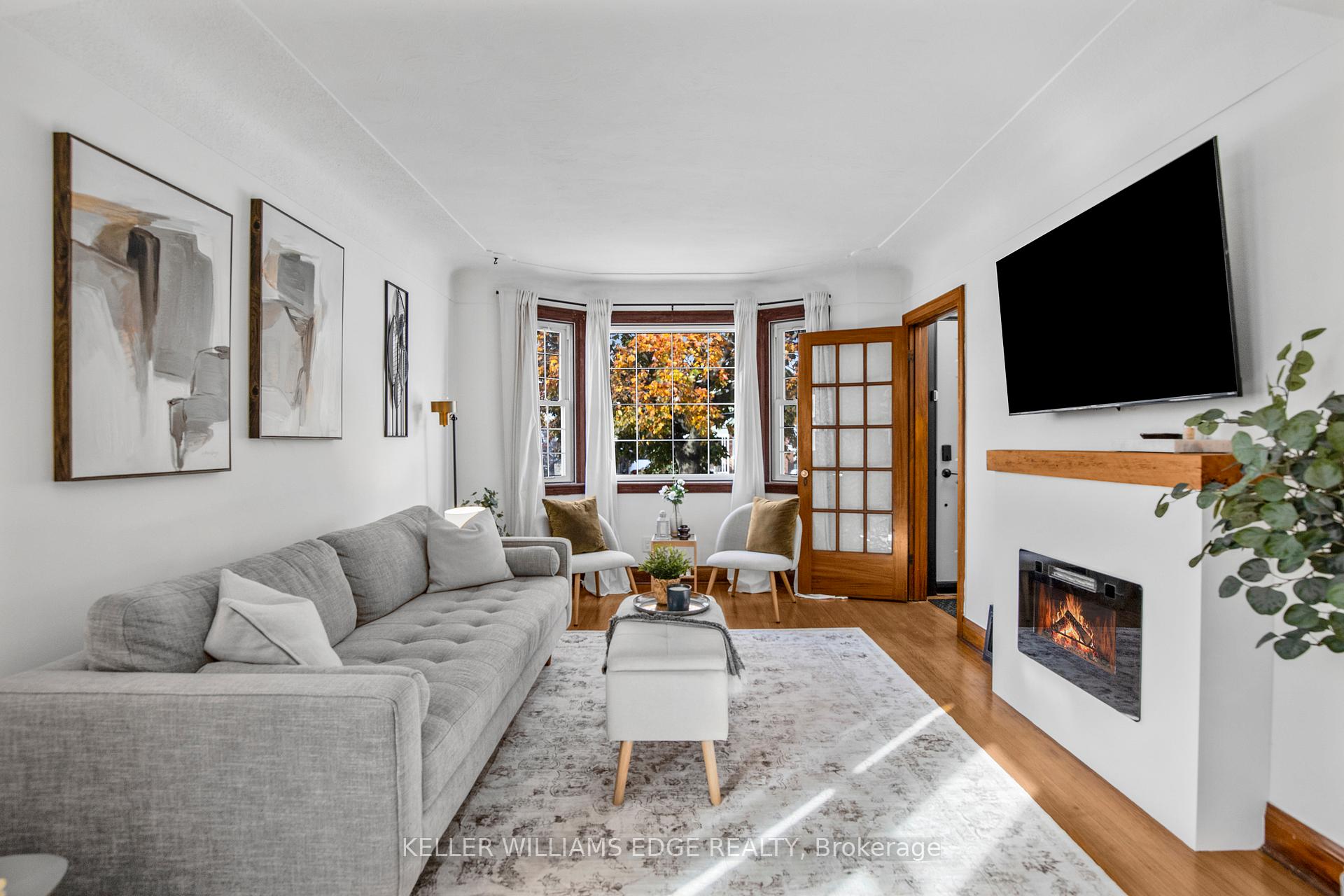 Photo 3 of 45 Barons Avenue S, Hamilton, Bartonville — HOMEH