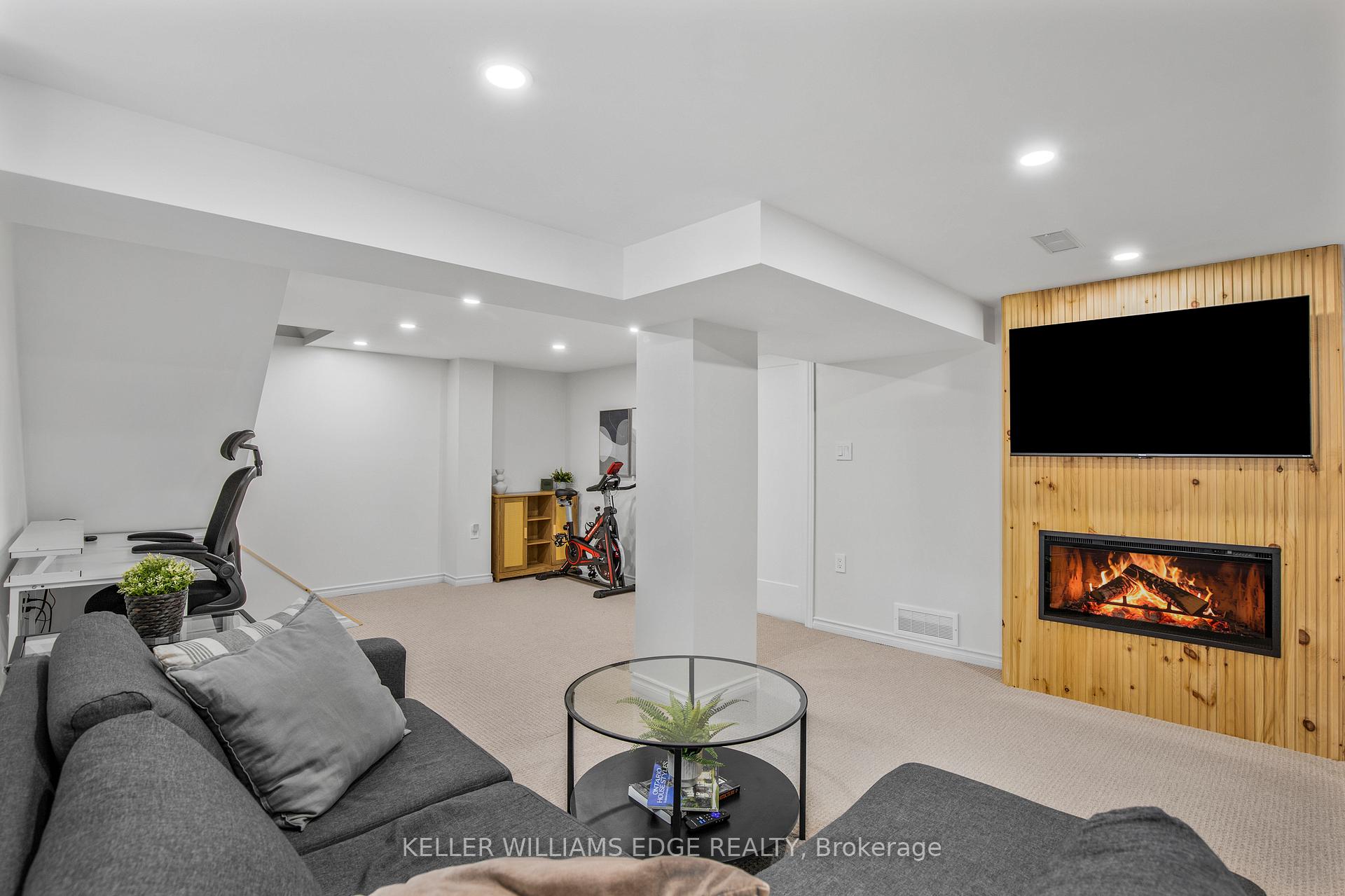 Photo 13 of 45 Barons Avenue S, Hamilton, Bartonville — HOMEH