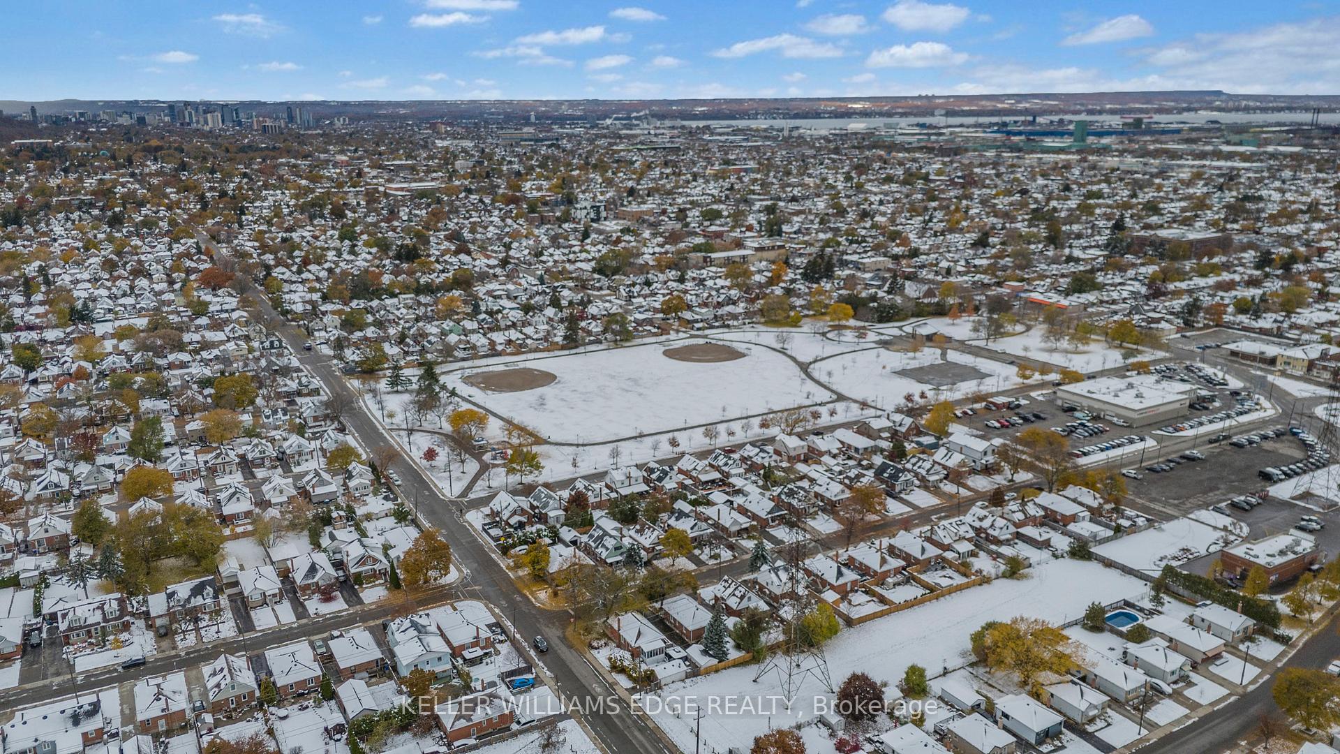 Photo 18 of 45 Barons Avenue S, Hamilton, Bartonville — HOMEH