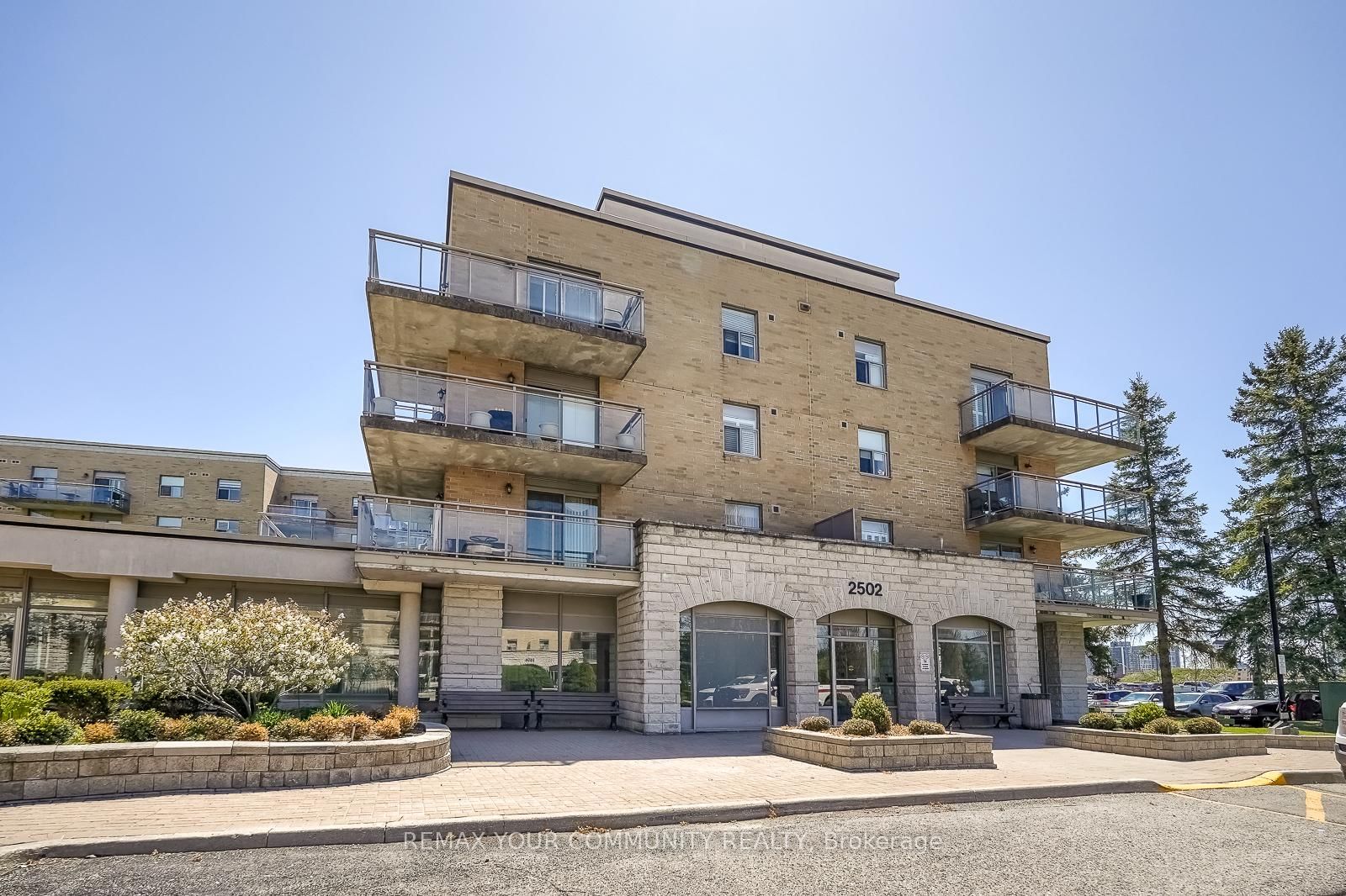Photo 1 of Unit 109, 2502 Rutherford Rd, Vaughan, Maple — HOMEH