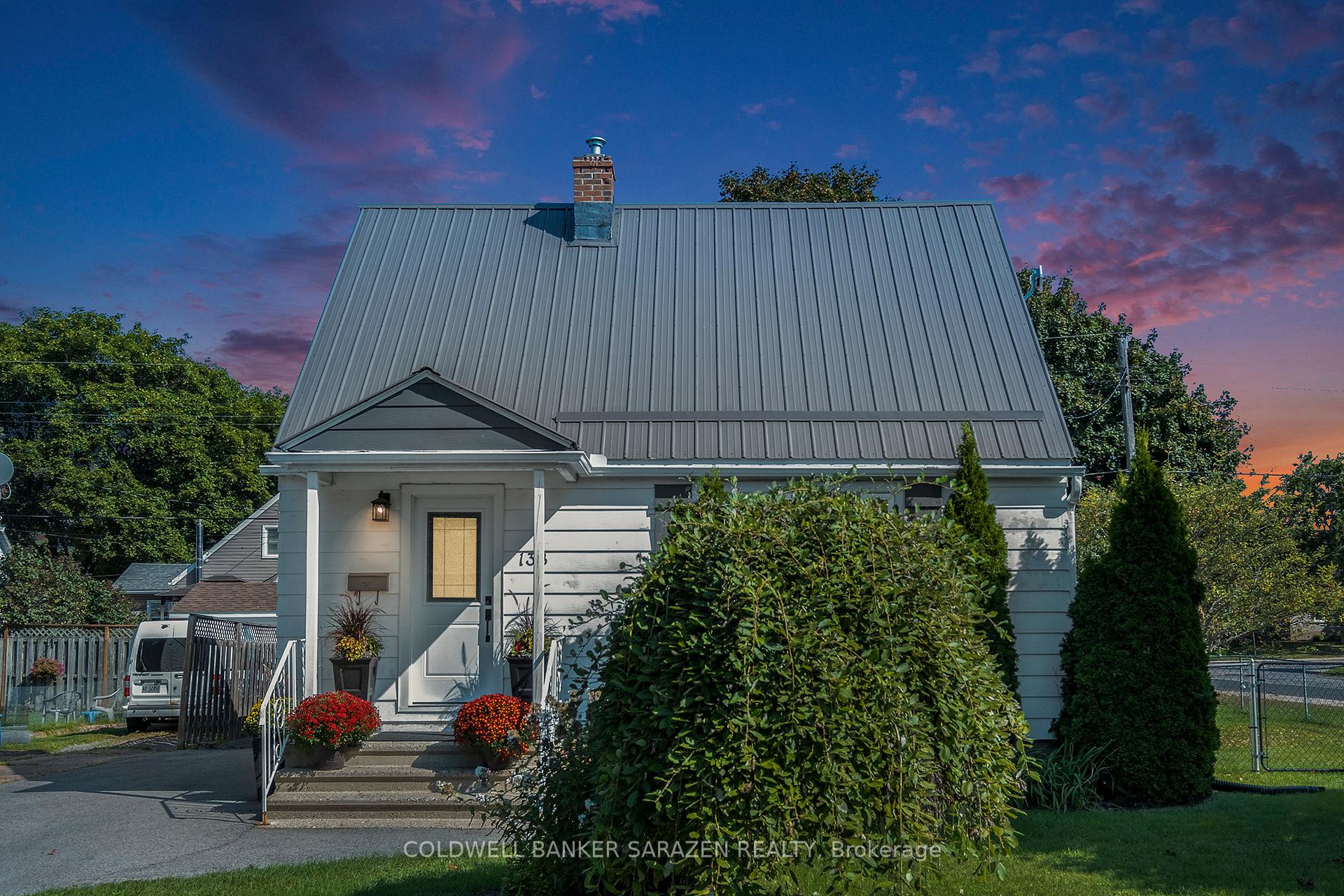 Photo 2 of 138 Second Avenue N, Arnprior — HOMEH