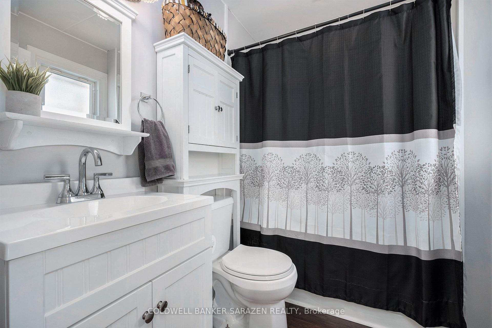 Photo 18 of 138 Second Avenue N, Arnprior — HOMEH