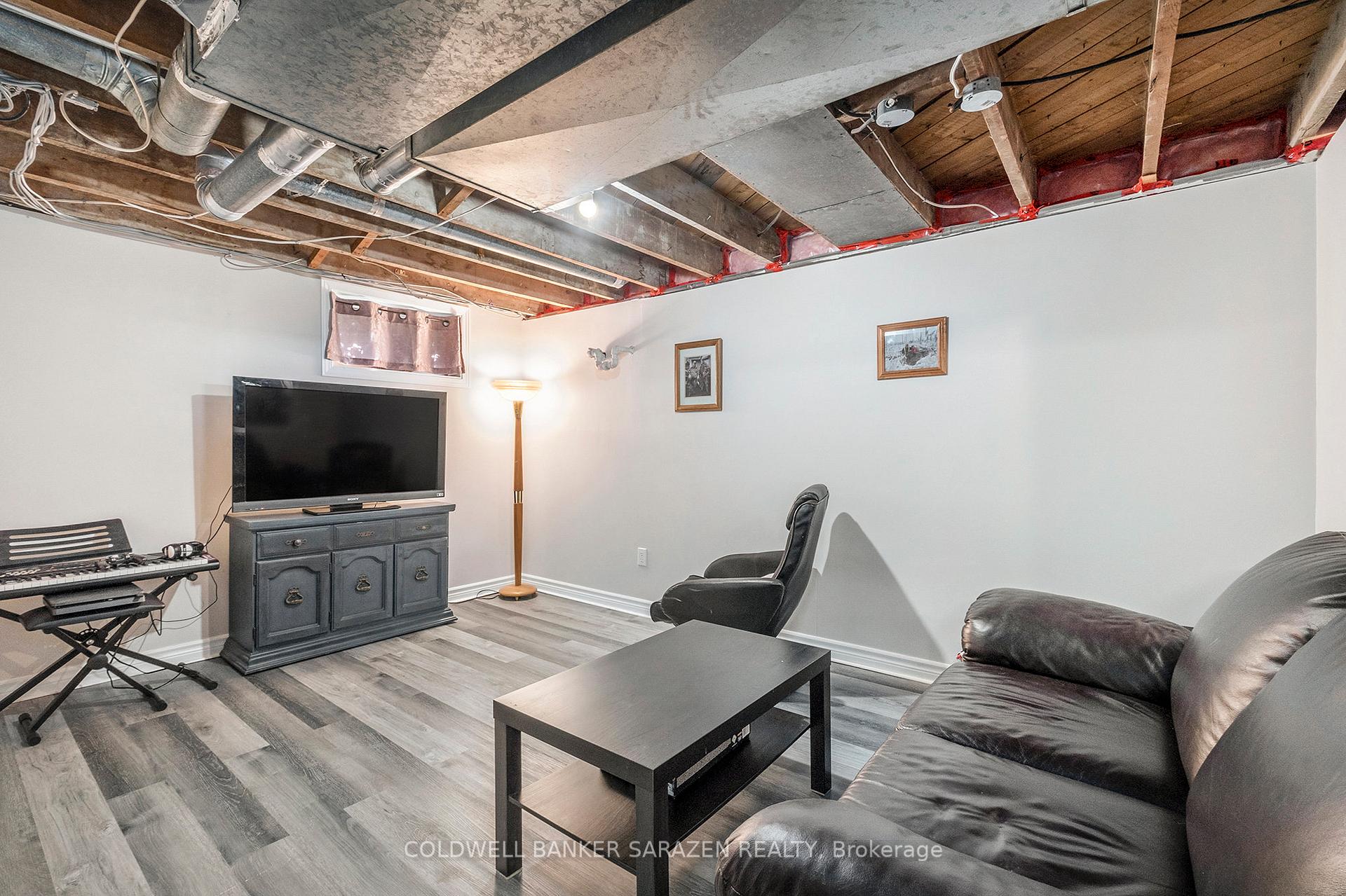Photo 24 of 138 Second Avenue N, Arnprior — HOMEH