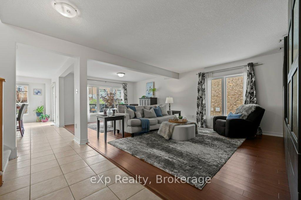 Photo 5 of 36 Ray Crescent, Guelph, Pineridge/Westminster Woods — HOMEH