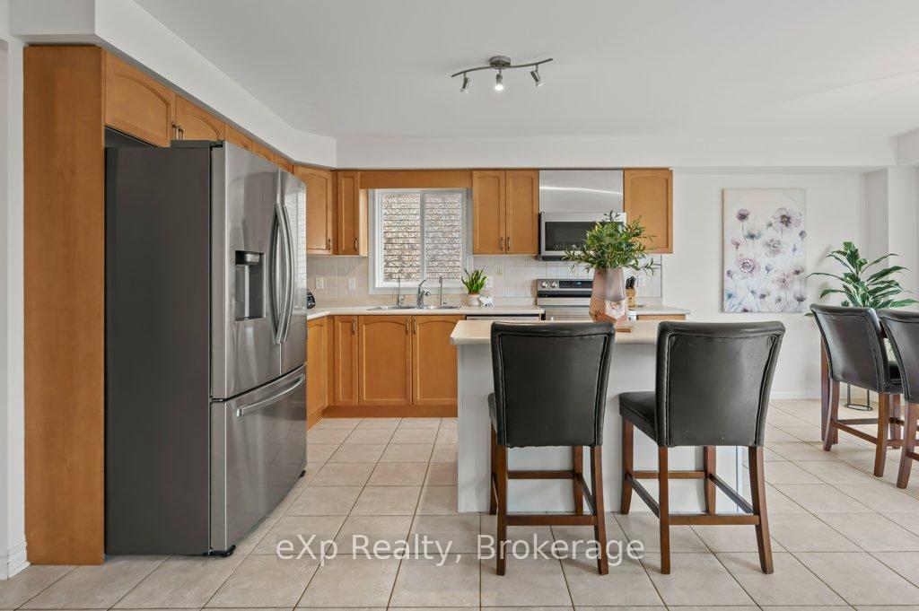 Photo 11 of 36 Ray Crescent, Guelph, Pineridge/Westminster Woods — HOMEH