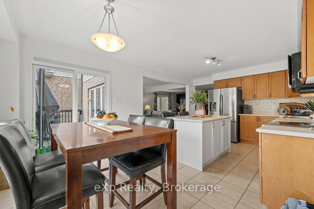 Photo 16 of 36 Ray Crescent, Guelph, Pineridge/Westminster Woods — HOMEH