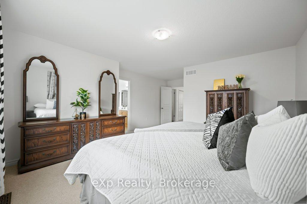 Photo 20 of 36 Ray Crescent, Guelph, Pineridge/Westminster Woods — HOMEH