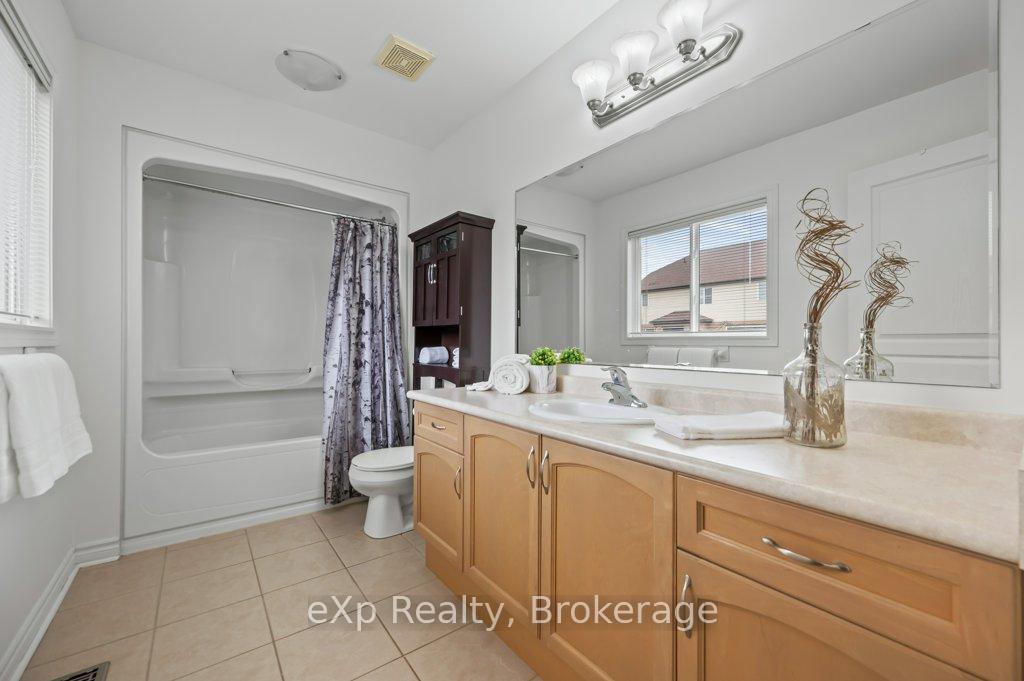 Photo 21 of 36 Ray Crescent, Guelph, Pineridge/Westminster Woods — HOMEH