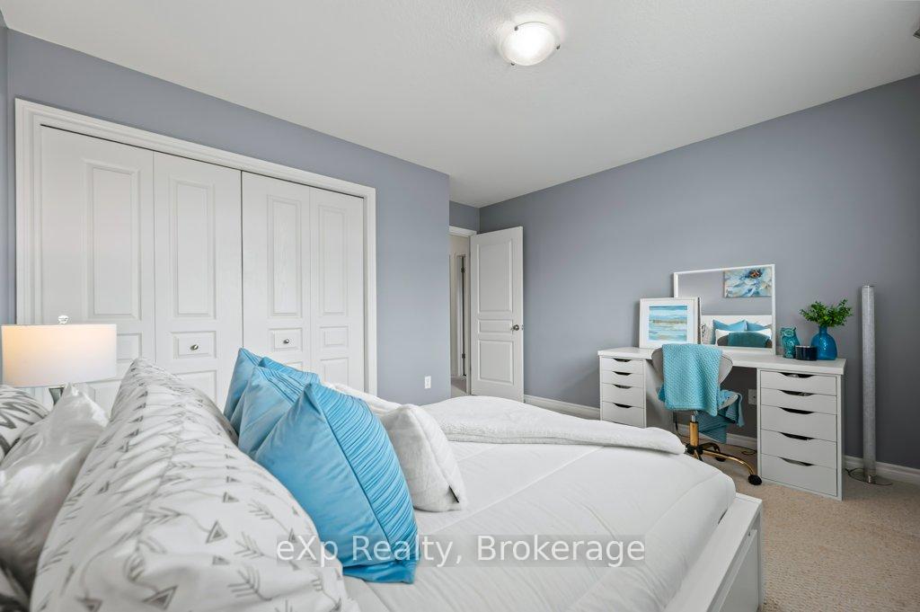 Photo 25 of 36 Ray Crescent, Guelph, Pineridge/Westminster Woods — HOMEH