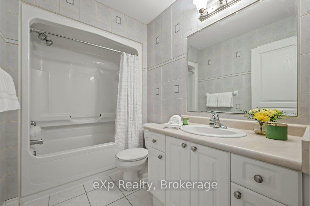 Photo 29 of 36 Ray Crescent, Guelph, Pineridge/Westminster Woods — HOMEH