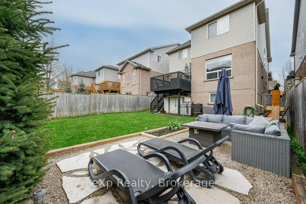 Photo 42 of 36 Ray Crescent, Guelph, Pineridge/Westminster Woods — HOMEH
