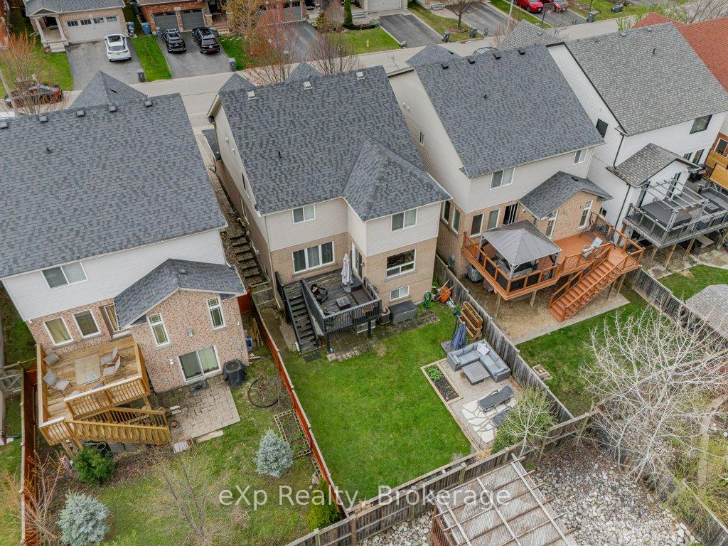 Photo 44 of 36 Ray Crescent, Guelph, Pineridge/Westminster Woods — HOMEH