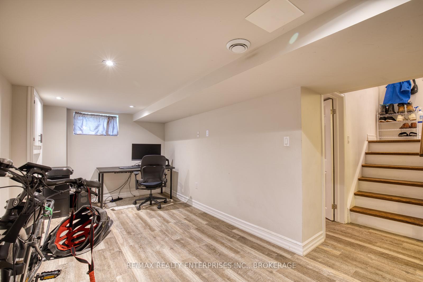 Photo 17 of 35 Hawthorne Avenue, Hamilton, Kirkendall — HOMEH