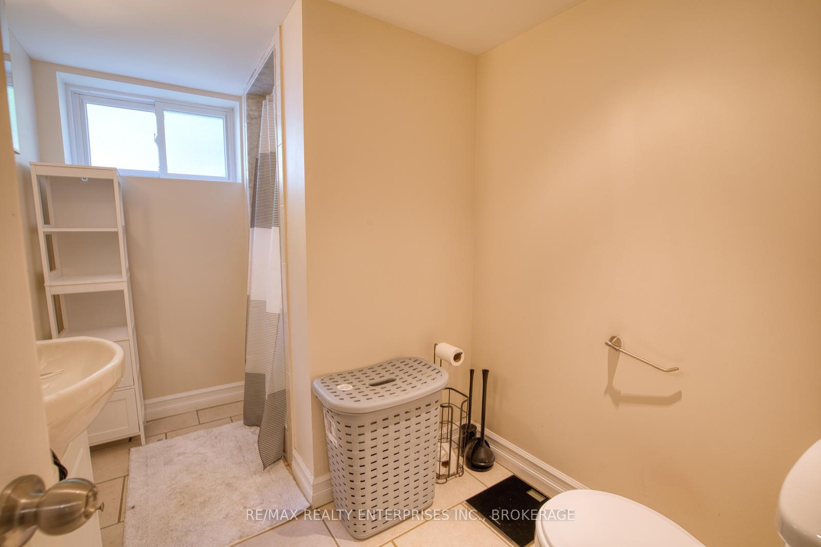 Photo 18 of 35 Hawthorne Avenue, Hamilton, Kirkendall — HOMEH