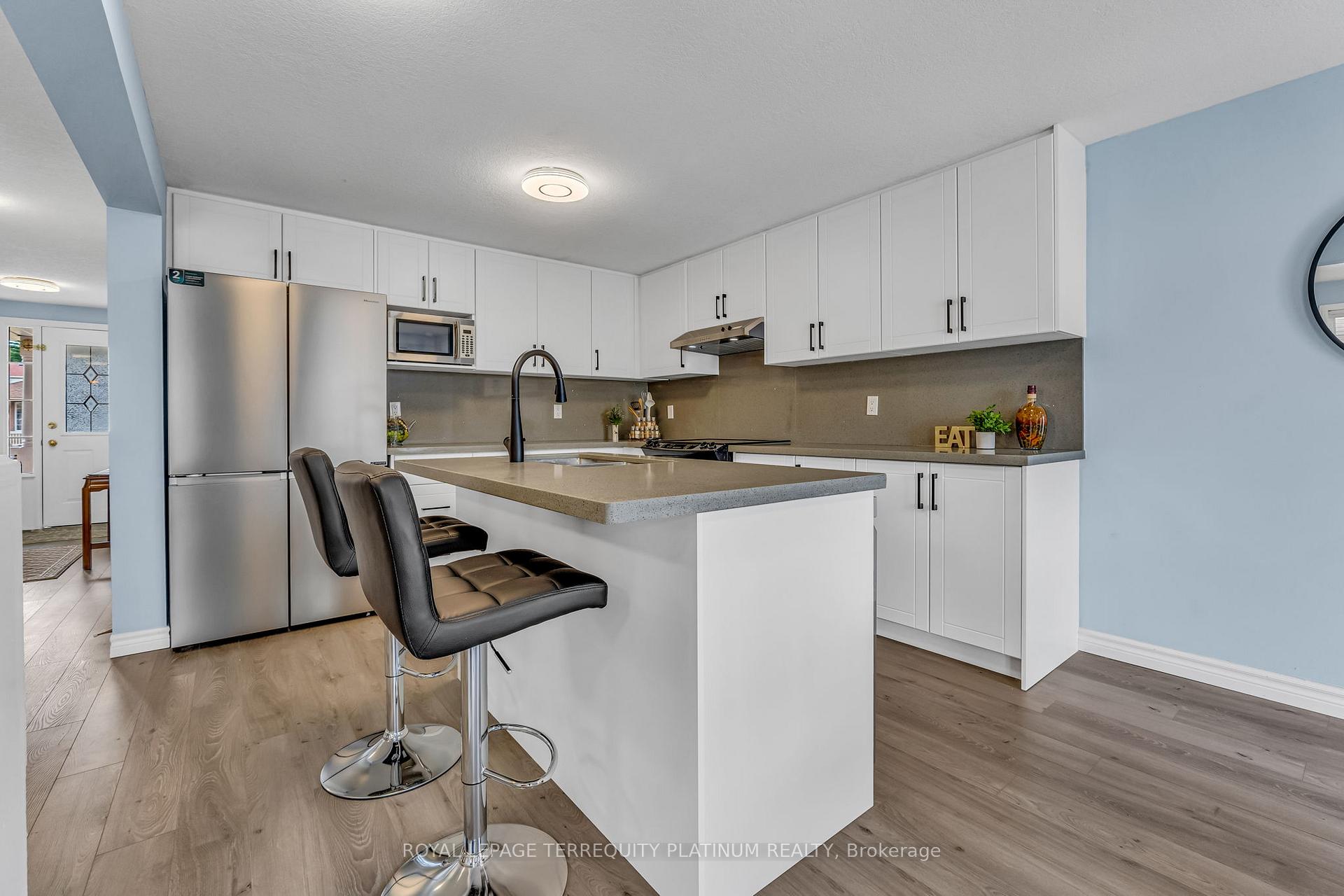 Photo 30 of 46 Deerpath Drive, Guelph, Willow West/Sugarbush/West Acres — HOMEH