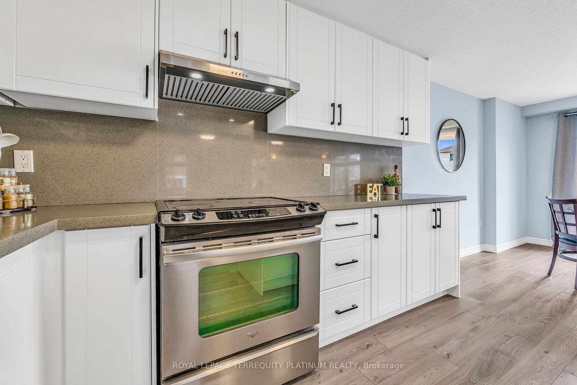 Photo 32 of 46 Deerpath Drive, Guelph, Willow West/Sugarbush/West Acres — HOMEH