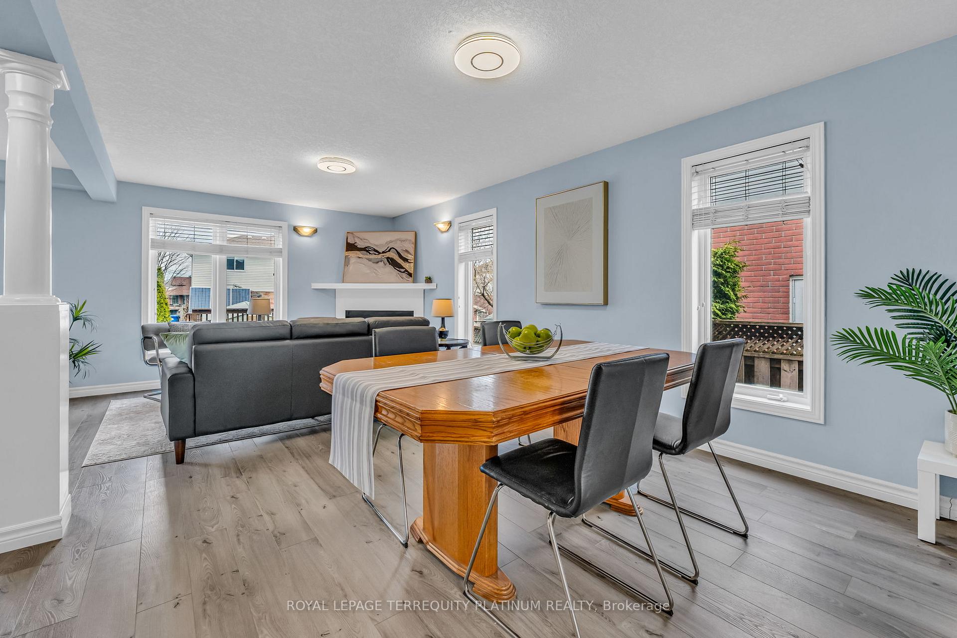 Photo 8 of 46 Deerpath Drive, Guelph, Willow West/Sugarbush/West Acres — HOMEH