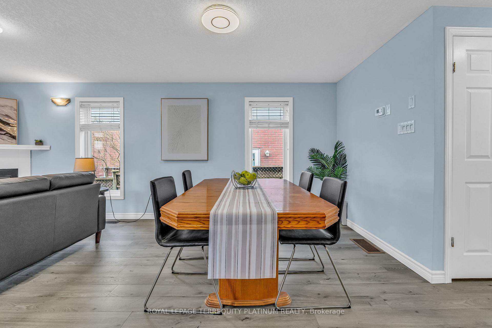 Photo 9 of 46 Deerpath Drive, Guelph, Willow West/Sugarbush/West Acres — HOMEH