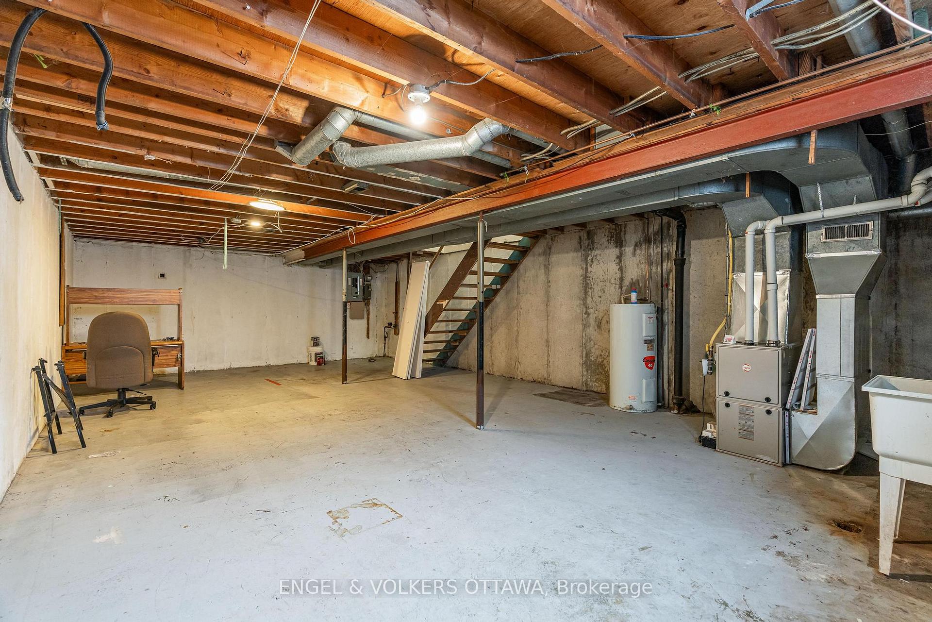 Photo 29 of 824 Grenon Avenue, Ottawa, Britannia Heights — HOMEH